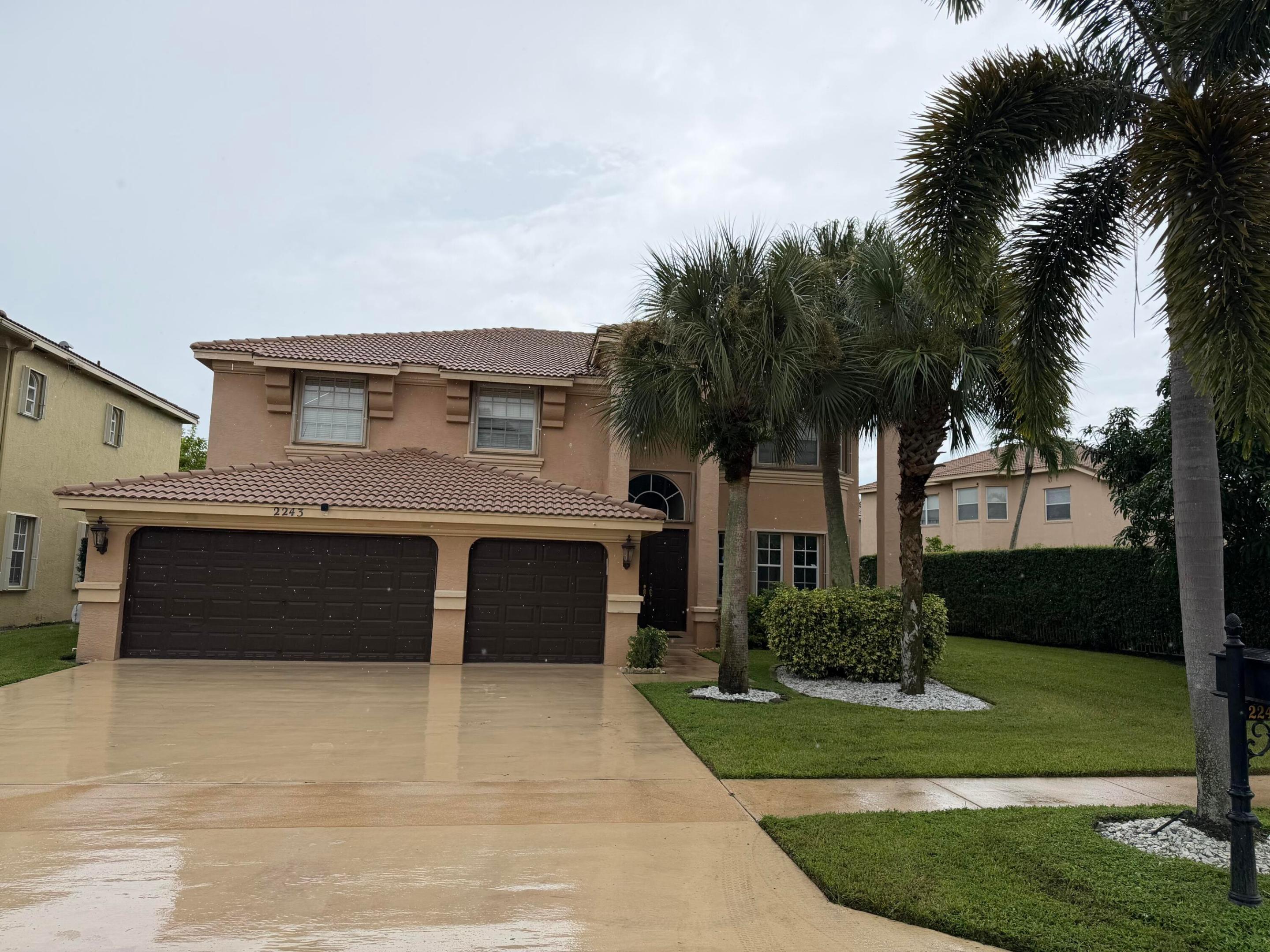 2243 RIDGEWOOD, Royal Palm Beach FL 33411