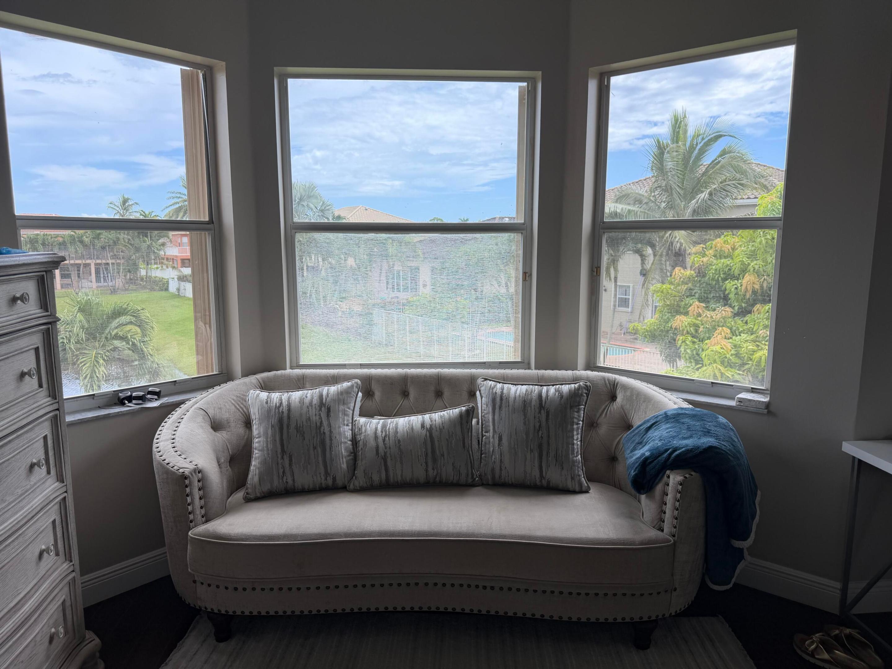 2243 RIDGEWOOD, Royal Palm Beach FL 33411