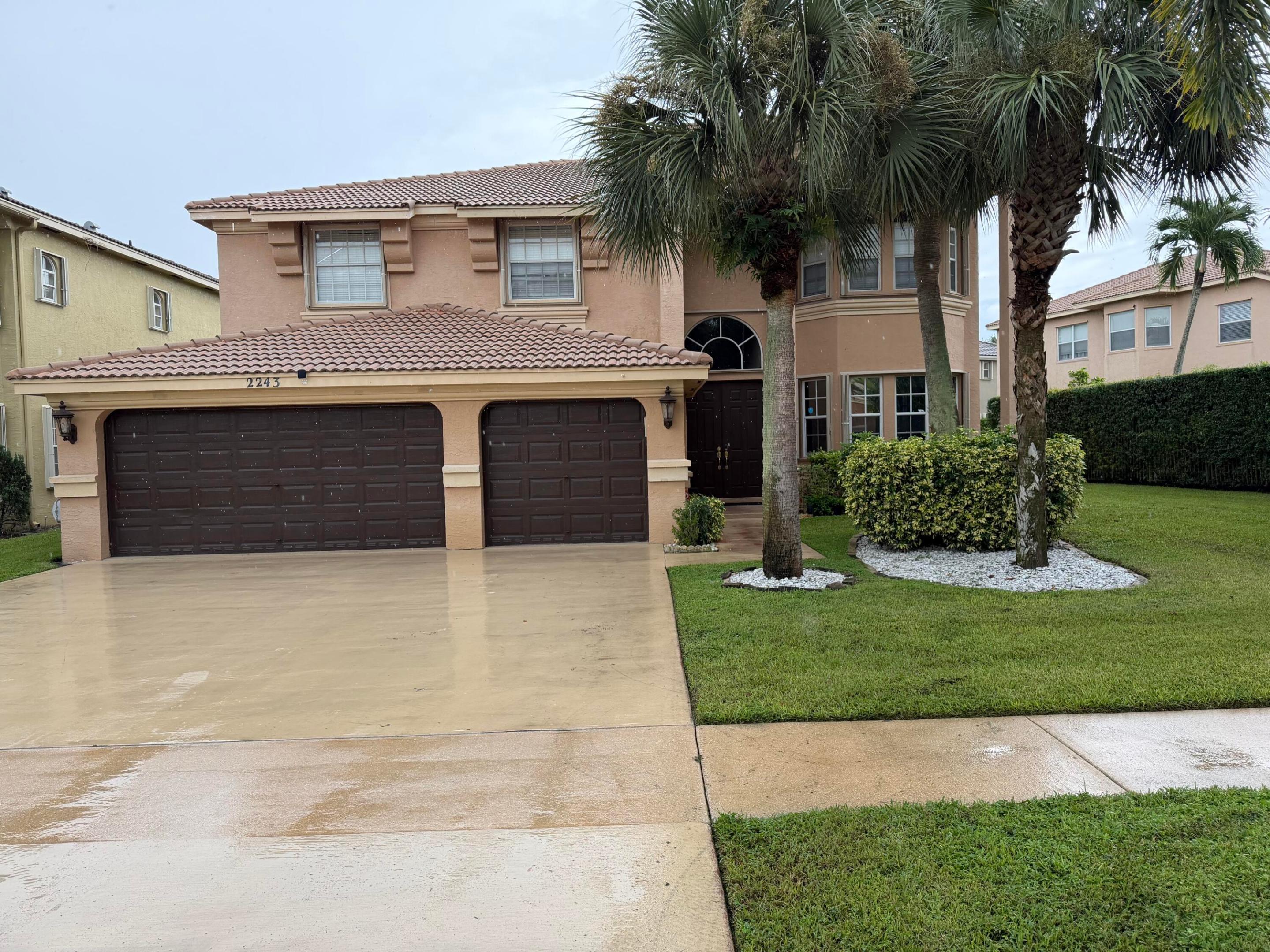 2243 RIDGEWOOD, Royal Palm Beach FL 33411