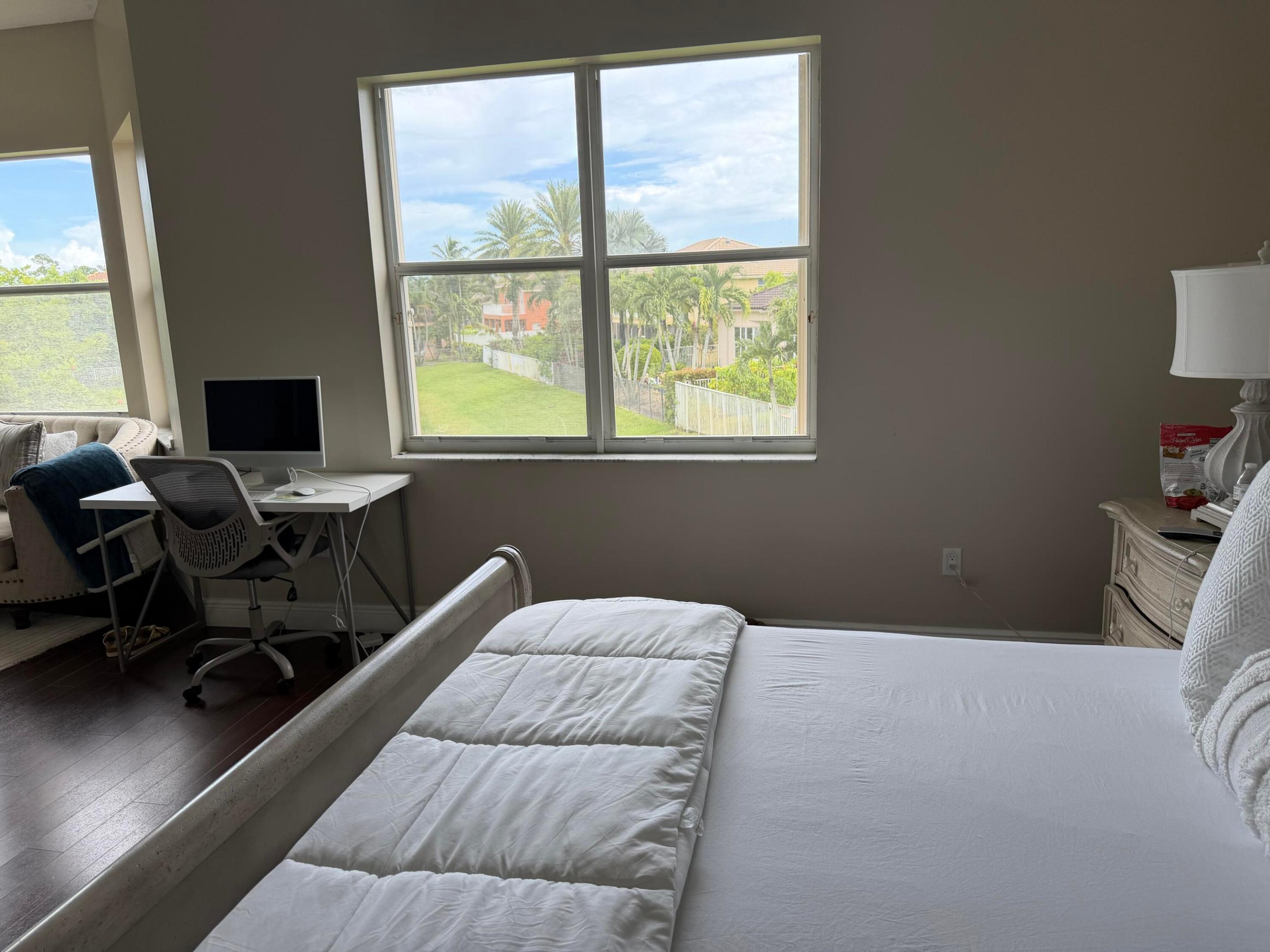 2243 RIDGEWOOD, Royal Palm Beach FL 33411