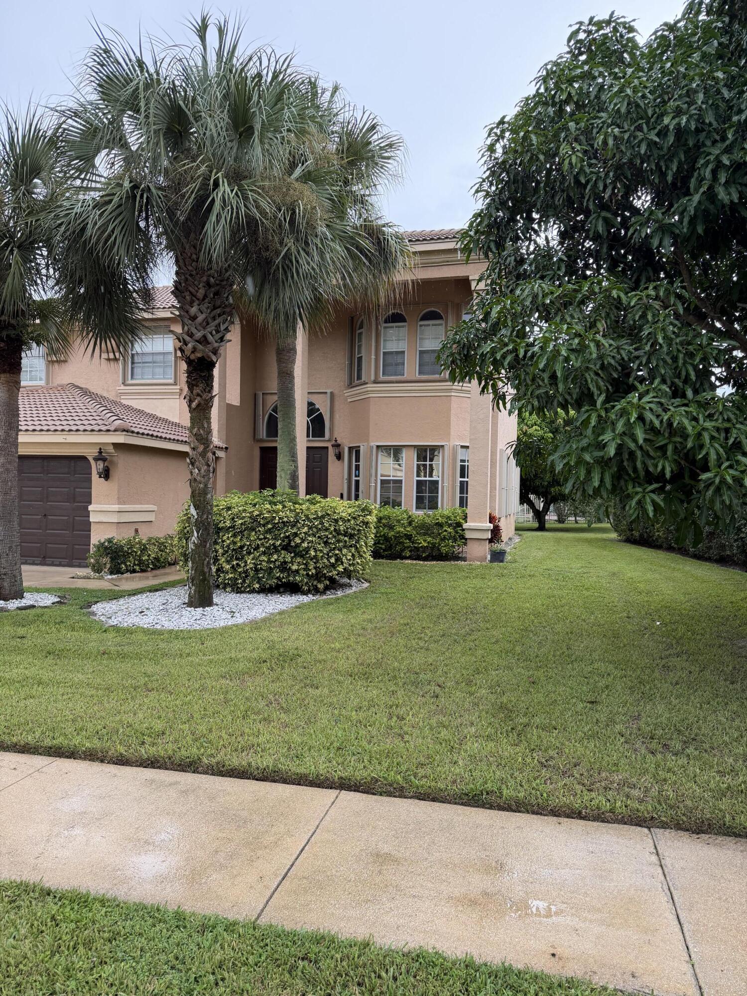 2243 RIDGEWOOD, Royal Palm Beach FL 33411