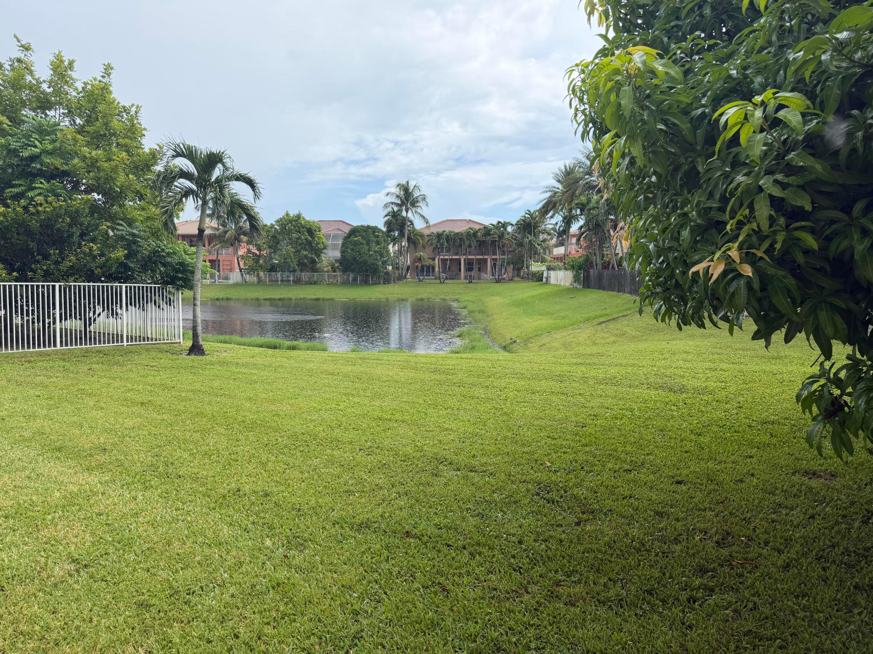 2243 RIDGEWOOD, Royal Palm Beach FL 33411