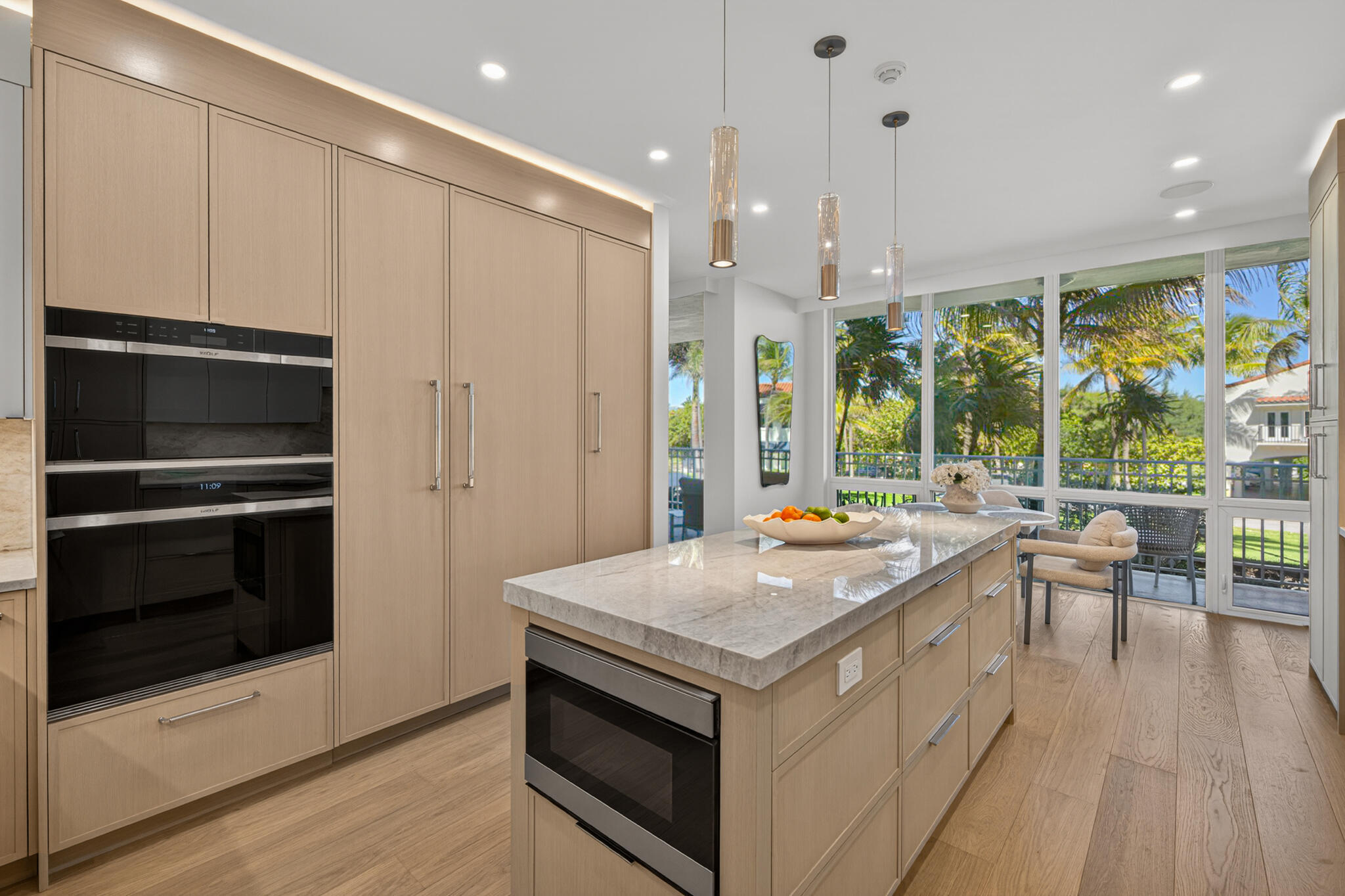 100 ROYAL PALM #D2, Palm Beach FL 33480