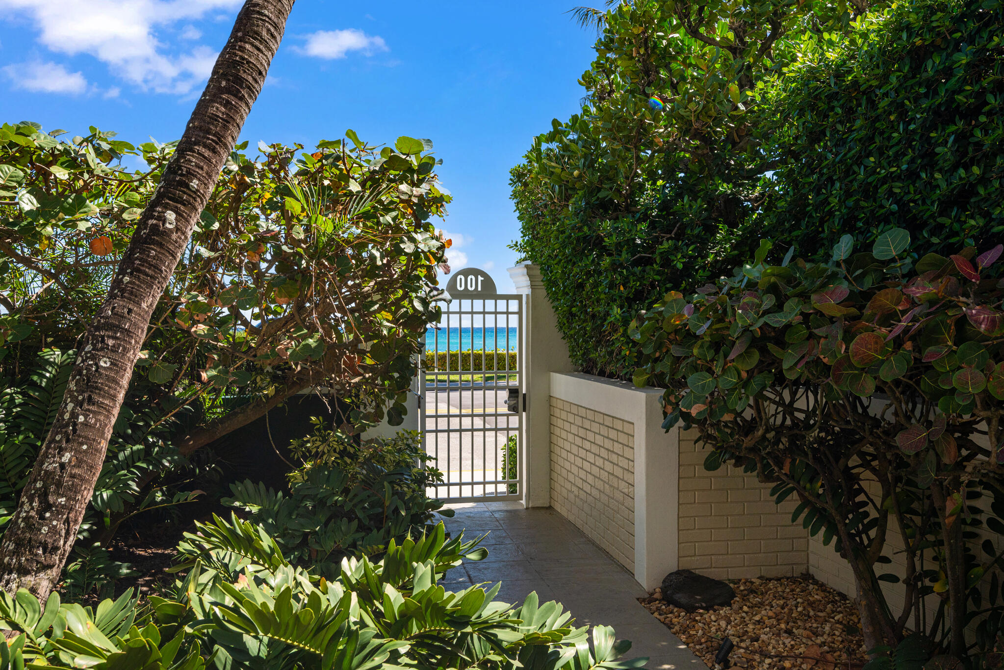 100 ROYAL PALM #D2, Palm Beach FL 33480