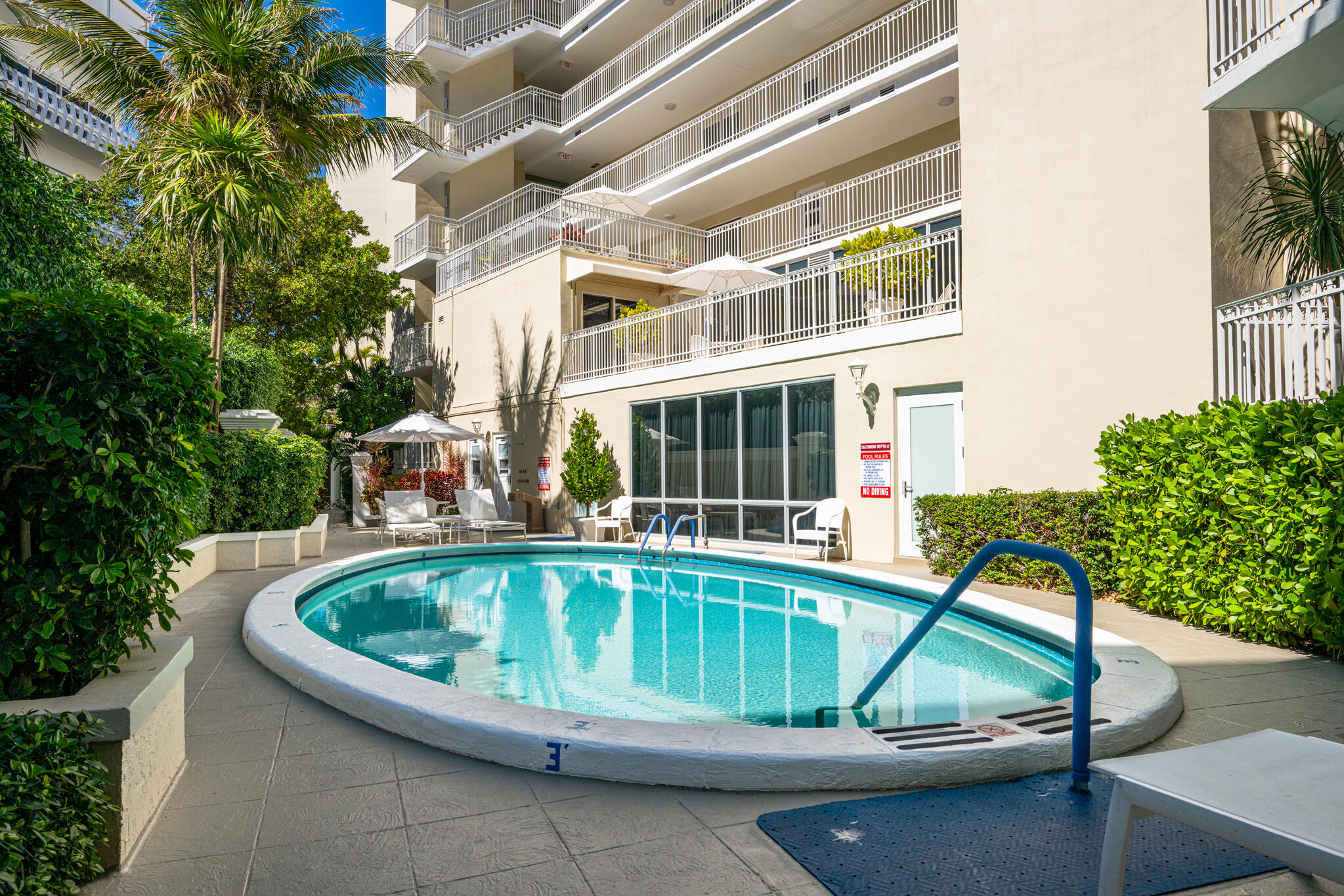 100 ROYAL PALM #D2, Palm Beach FL 33480