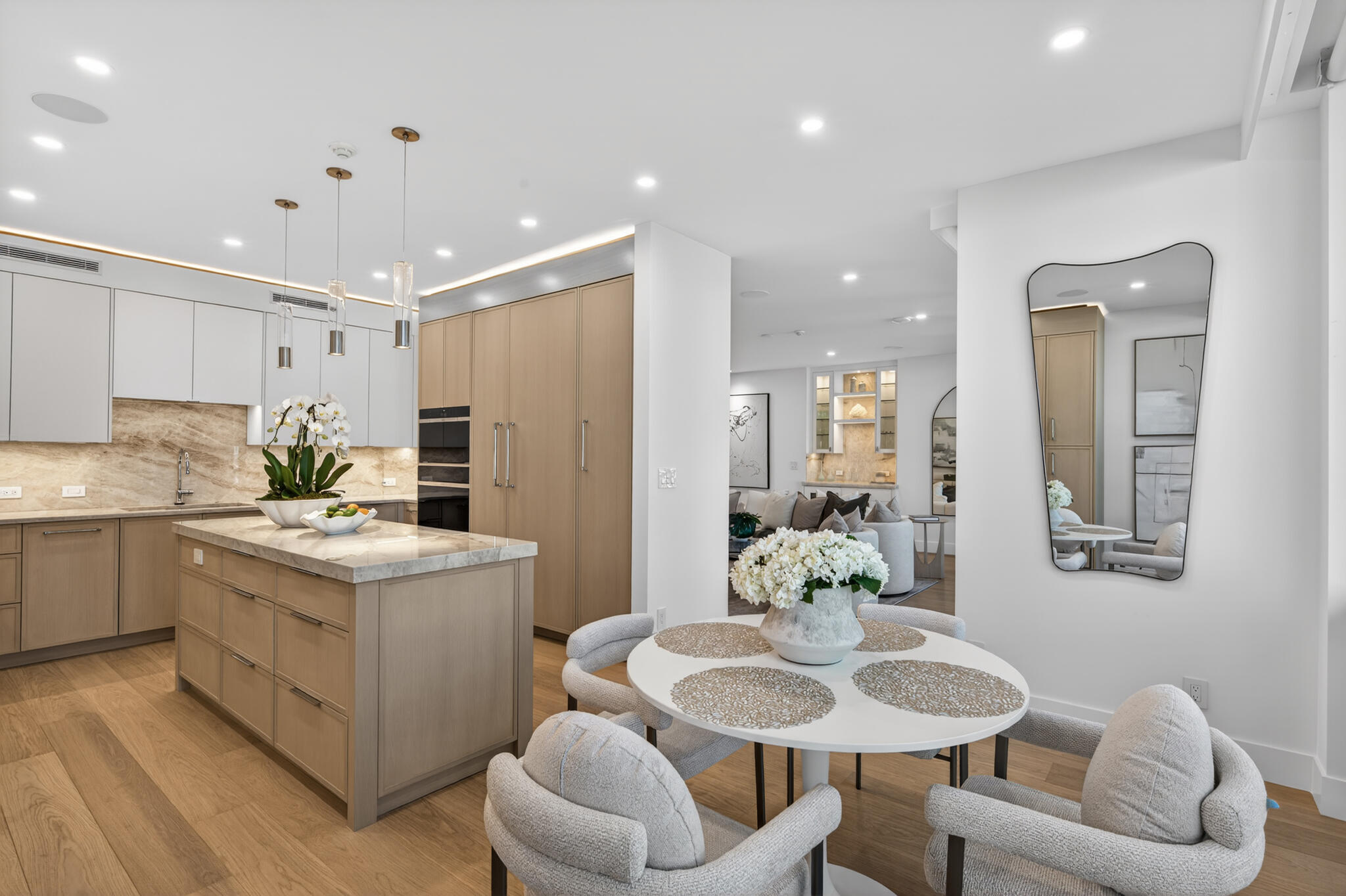 100 ROYAL PALM #D2, Palm Beach FL 33480