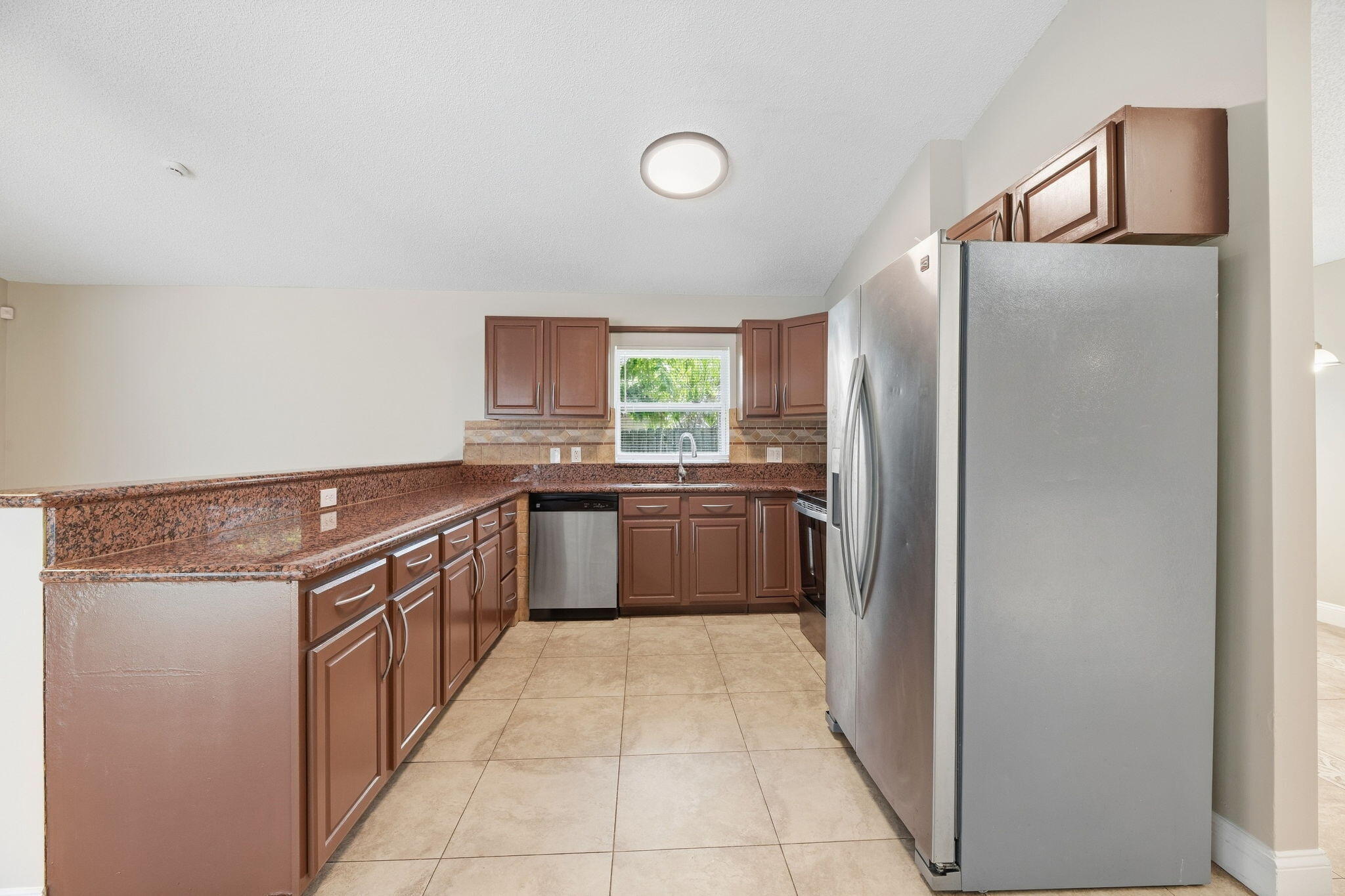 4790 NW 85th, Lauderhill FL 33351