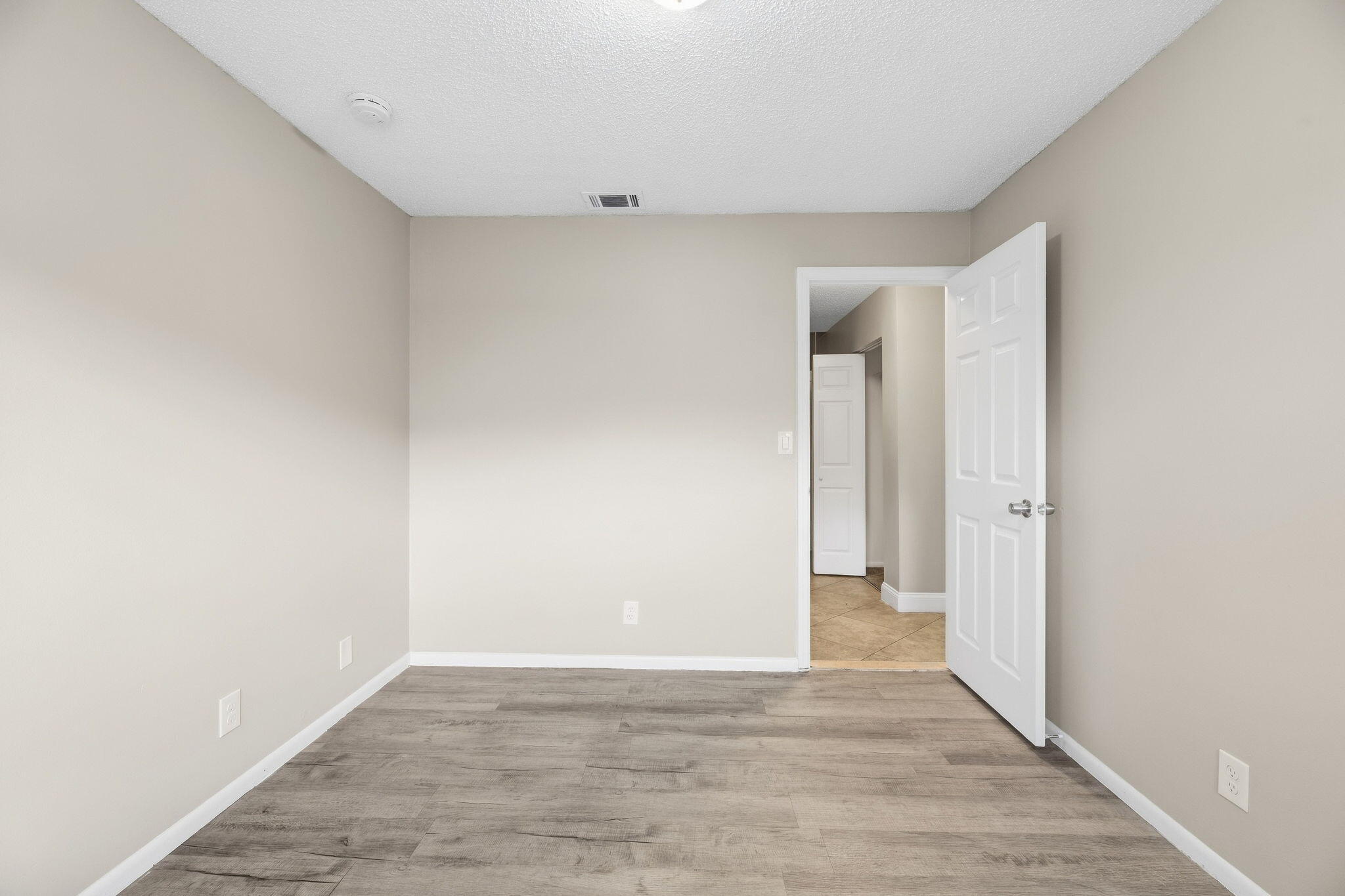 4790 NW 85th, Lauderhill FL 33351