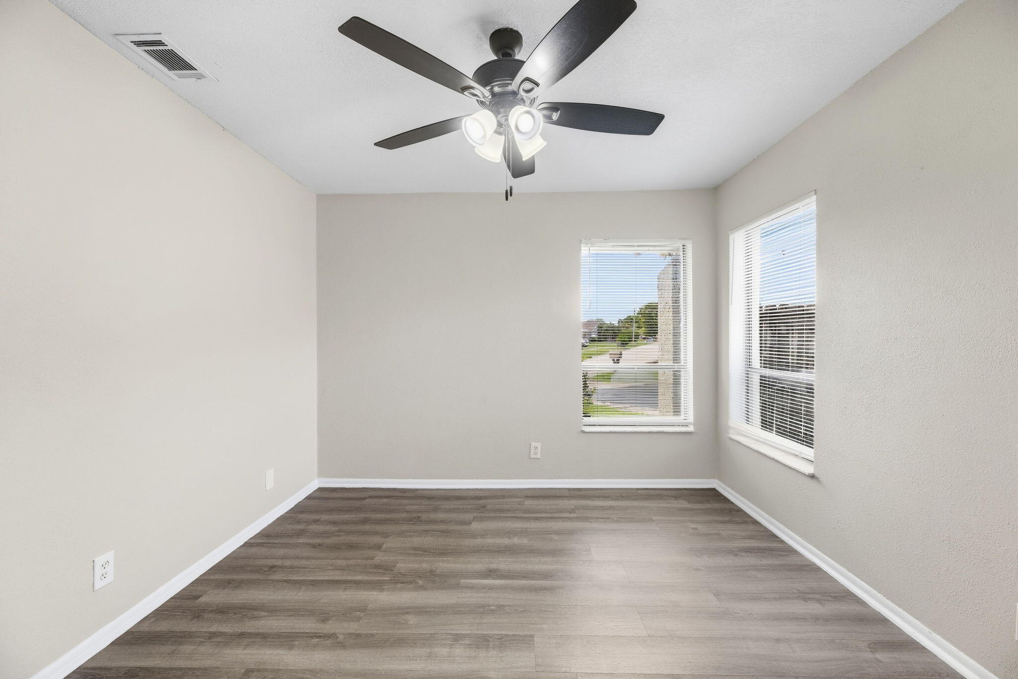 4790 NW 85th, Lauderhill FL 33351
