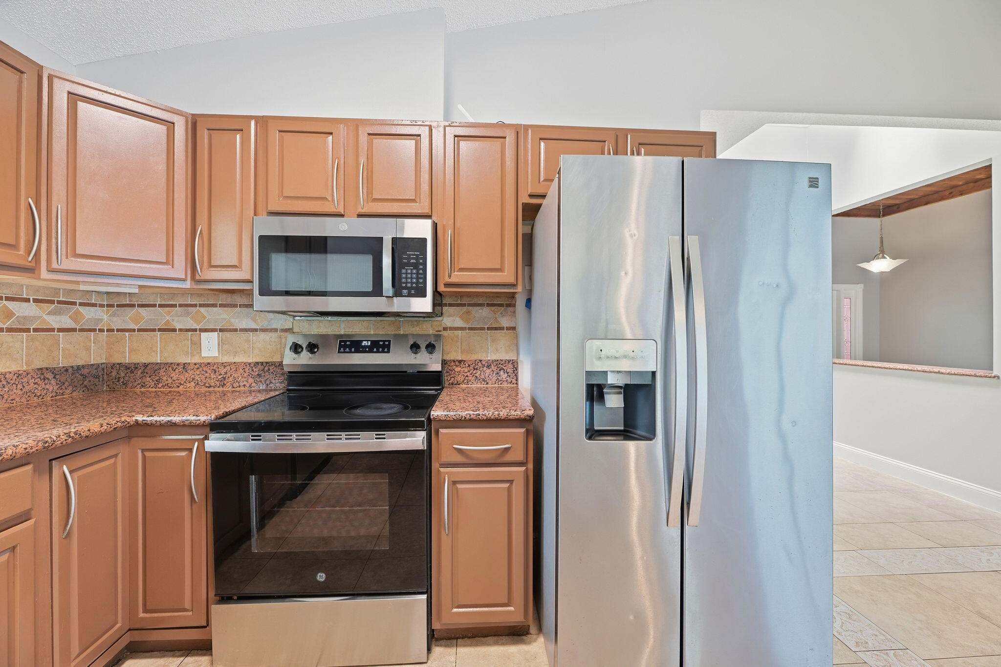 4790 NW 85th, Lauderhill FL 33351