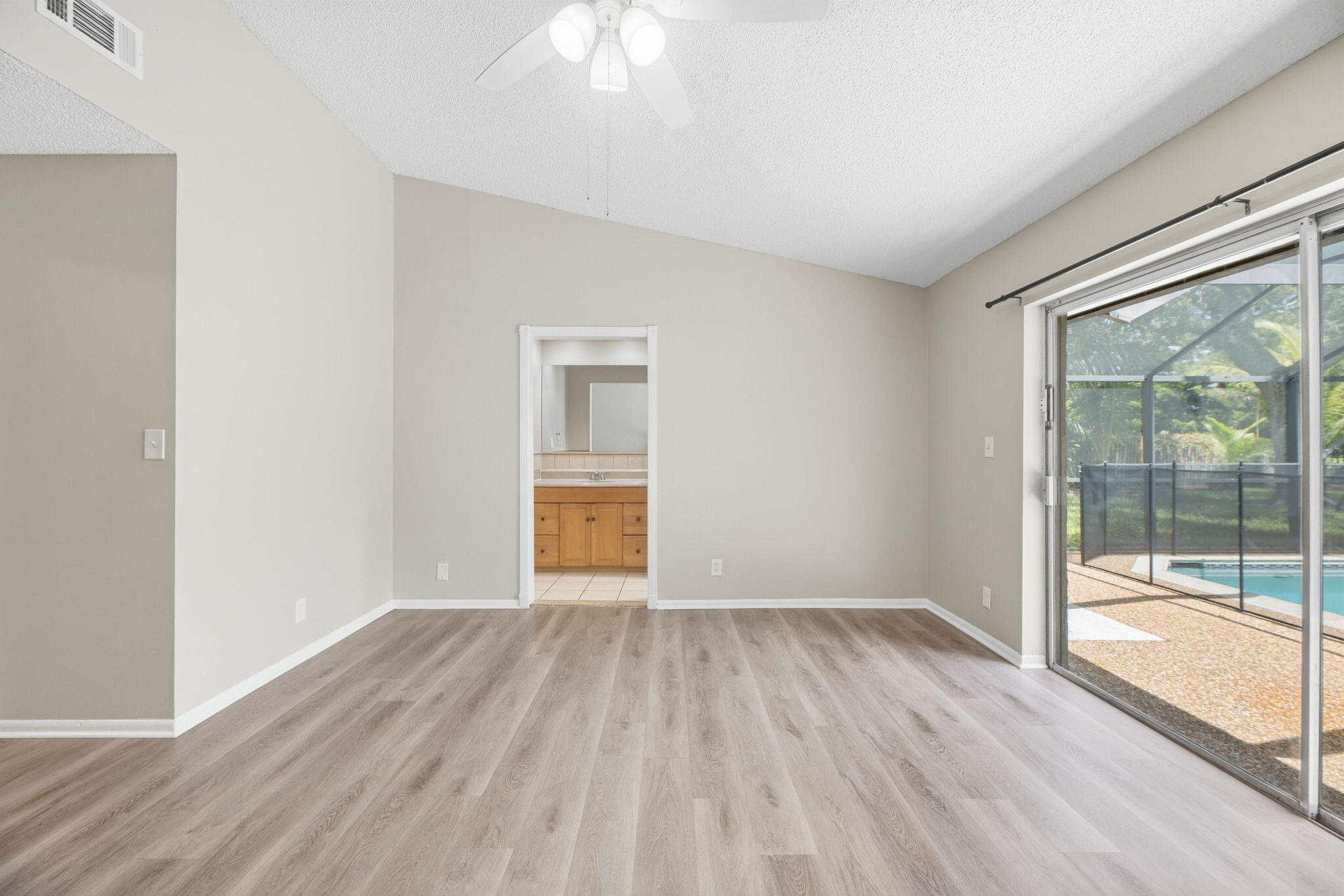 4790 NW 85th, Lauderhill FL 33351