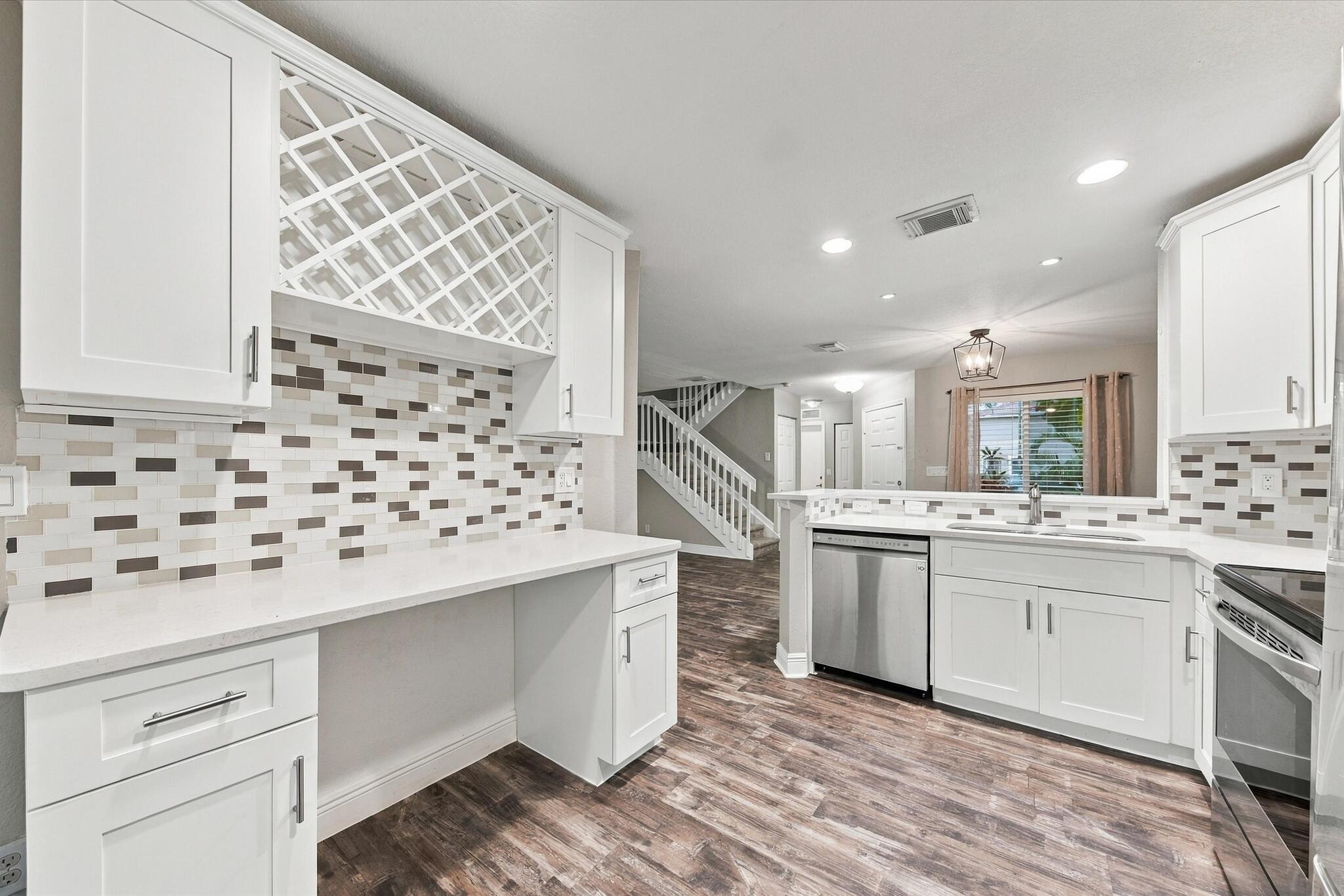 6215 EATON, West Palm Beach FL 33411