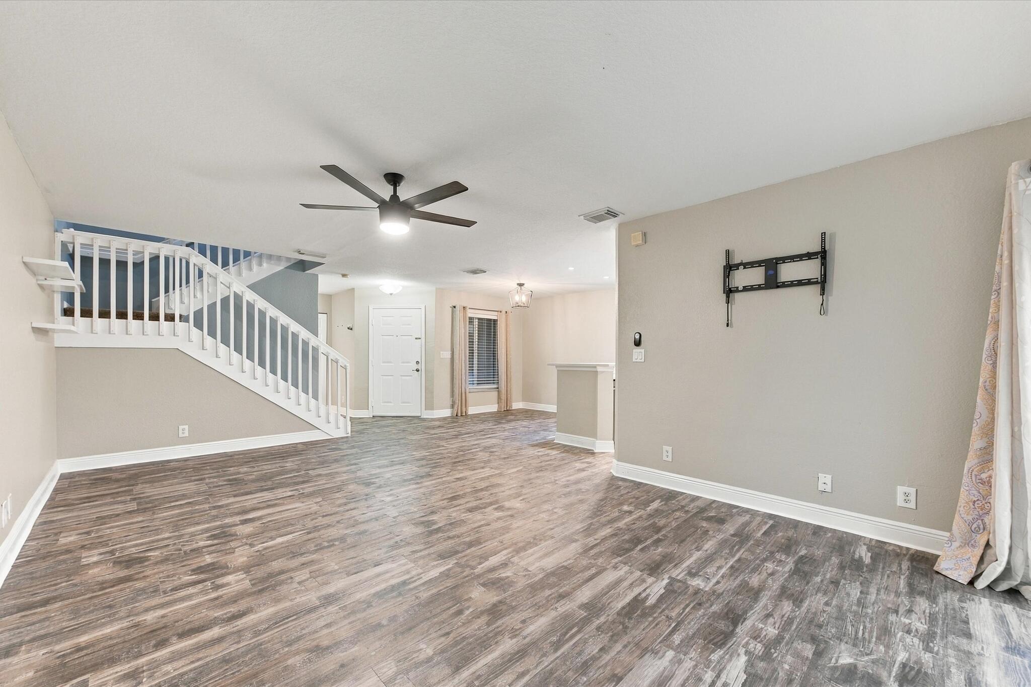 6215 EATON, West Palm Beach FL 33411