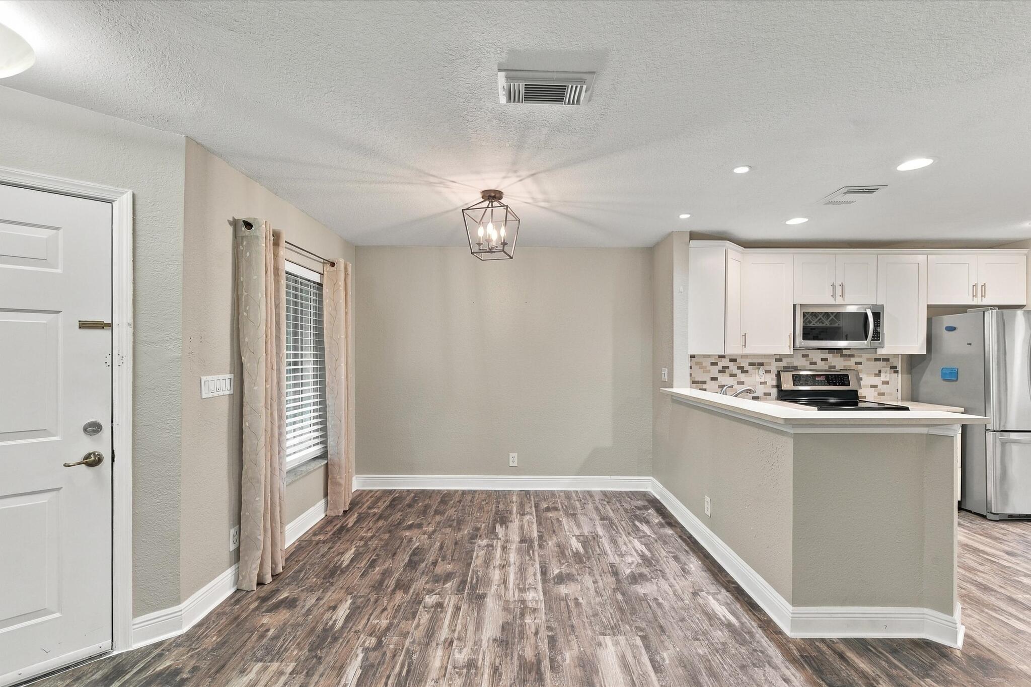 6215 EATON, West Palm Beach FL 33411