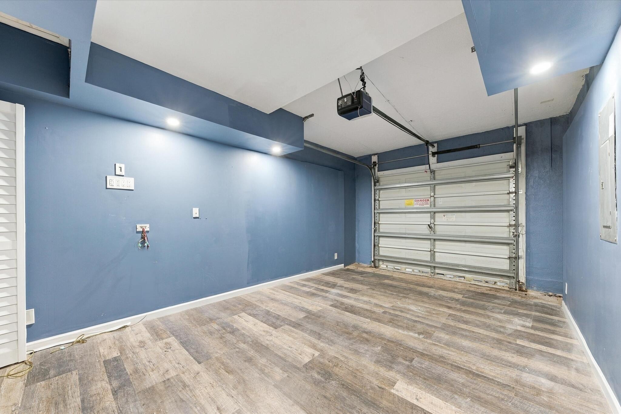 6215 EATON, West Palm Beach FL 33411
