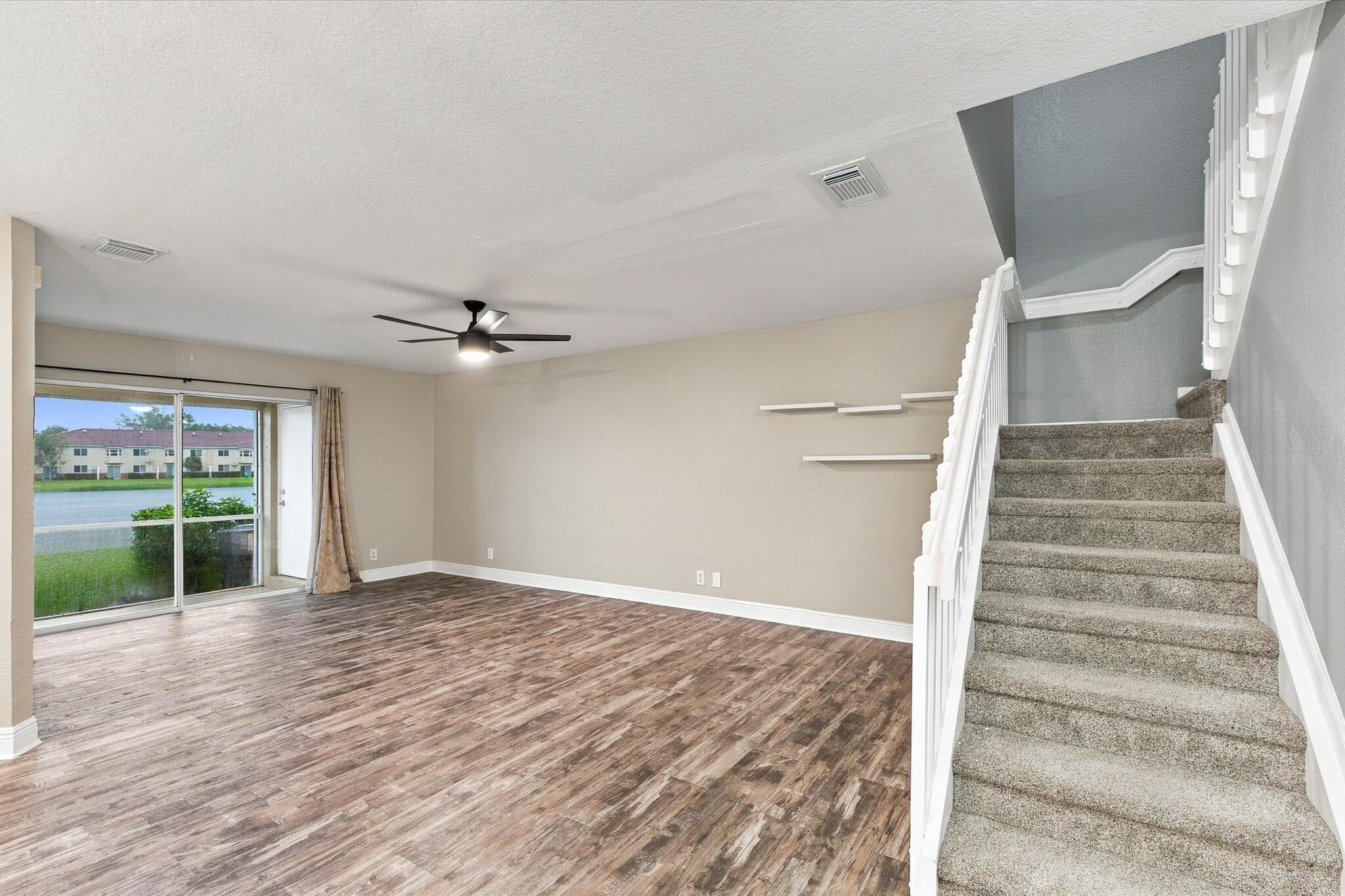 6215 EATON, West Palm Beach FL 33411