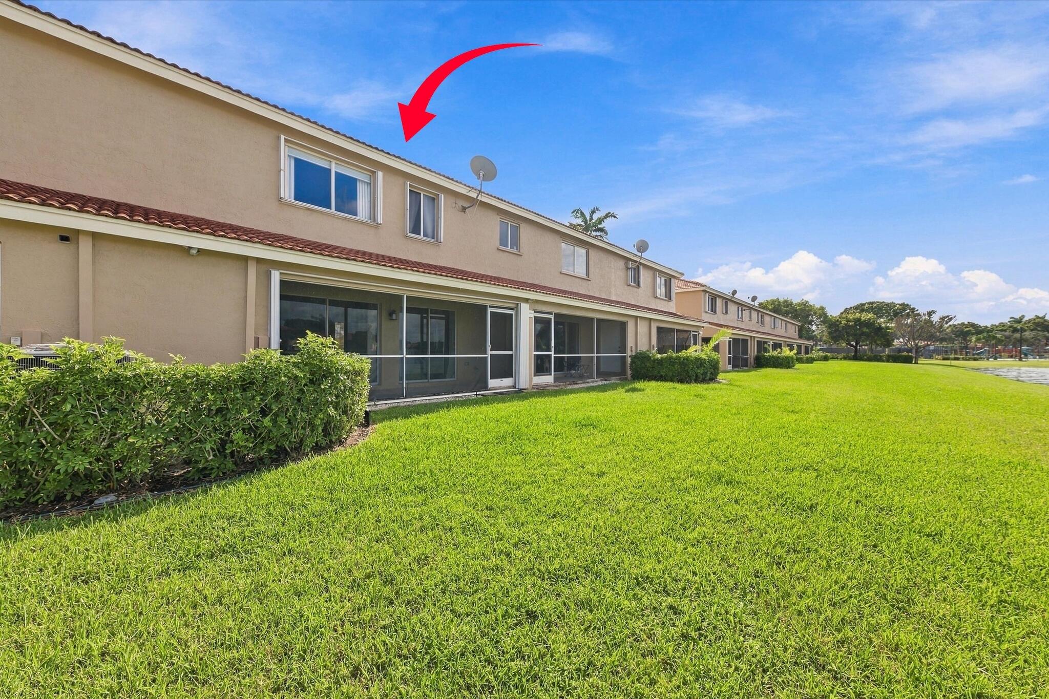 6215 EATON, West Palm Beach FL 33411