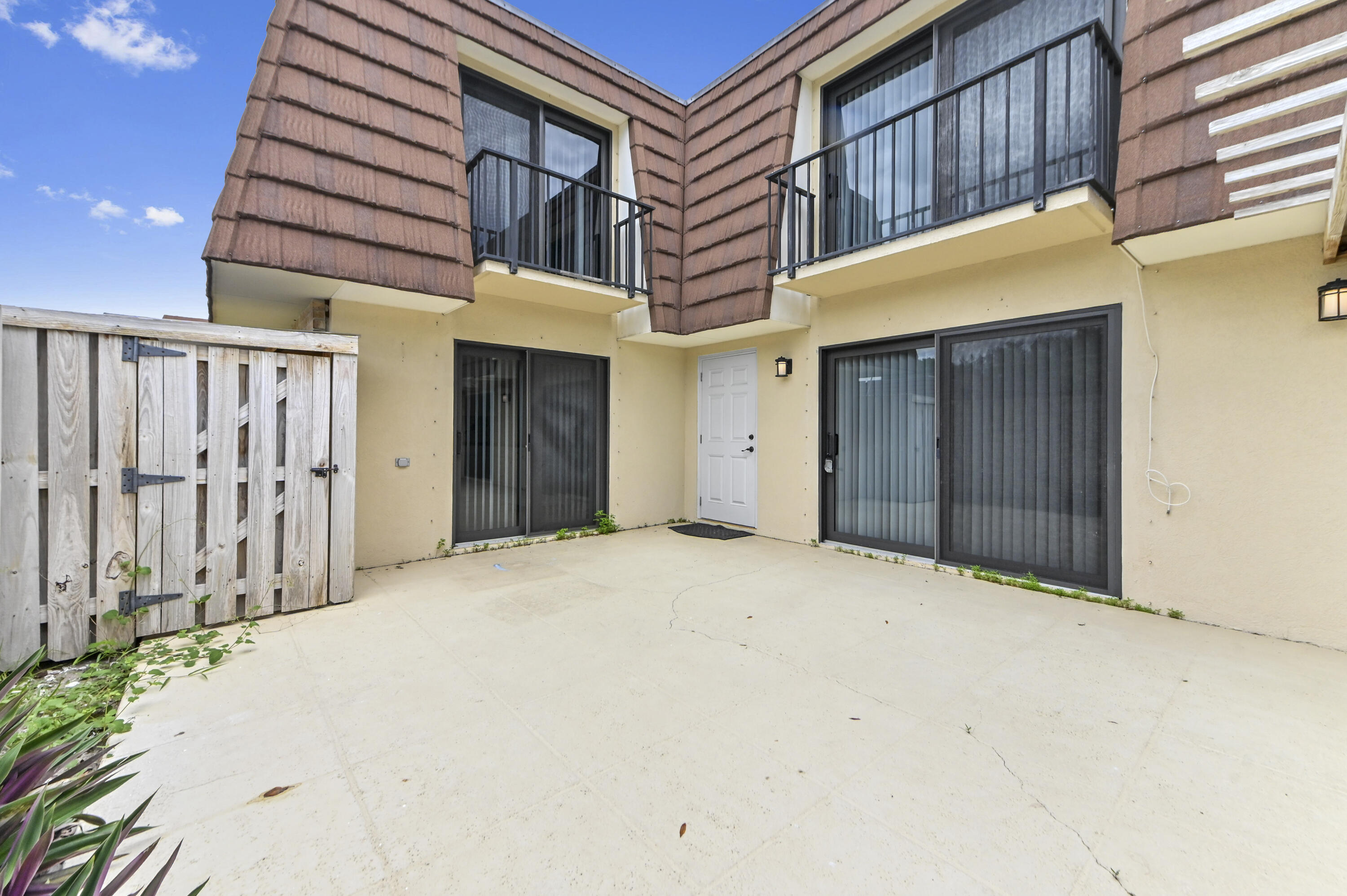 2523 25th, Palm Beach Gardens FL 33418