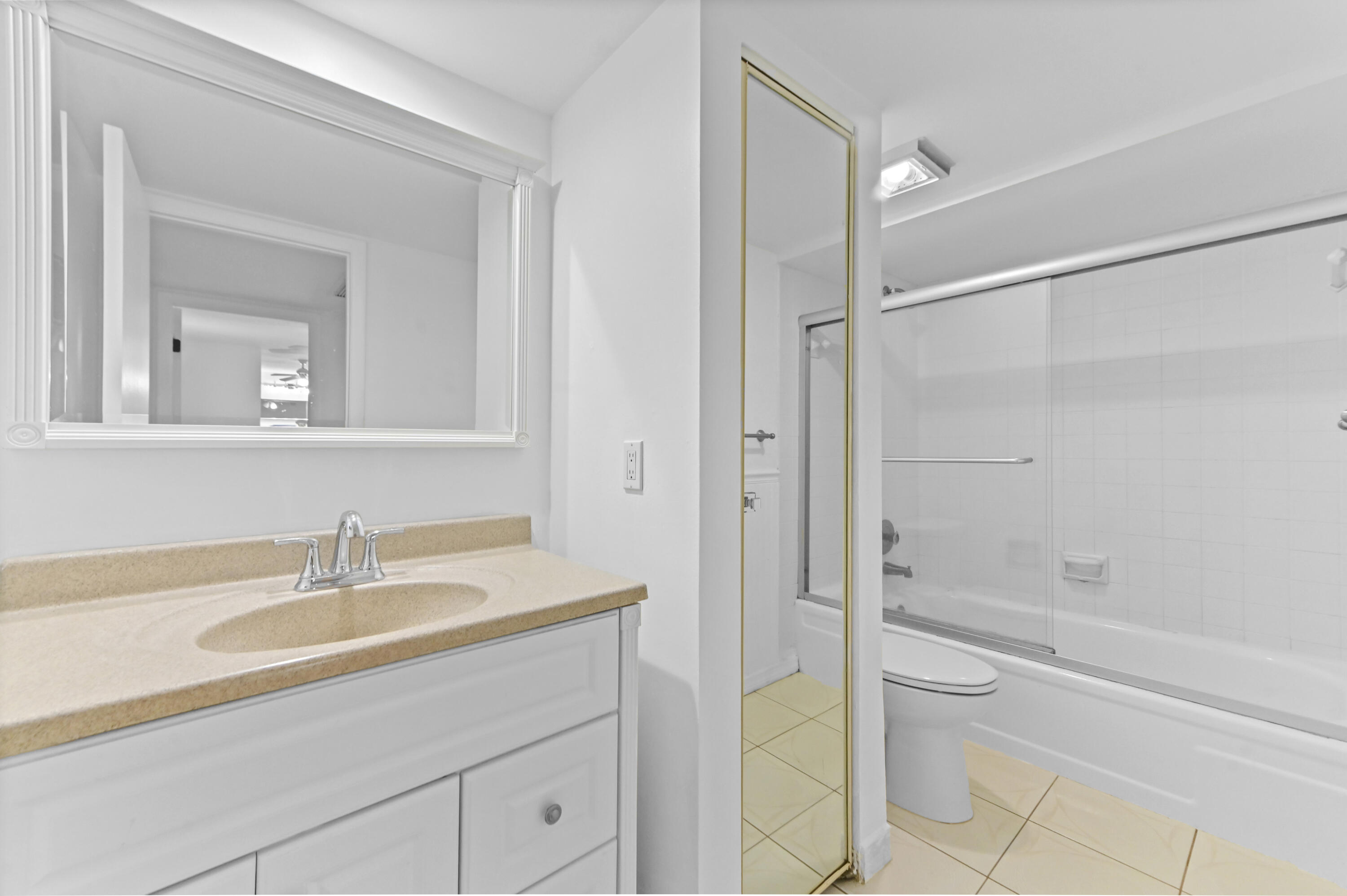 2523 25th, Palm Beach Gardens FL 33418