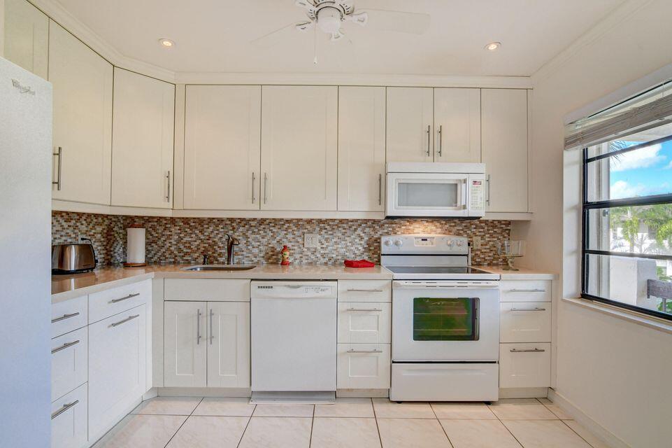 7911 Eastlake #H, Boca Raton FL 33433