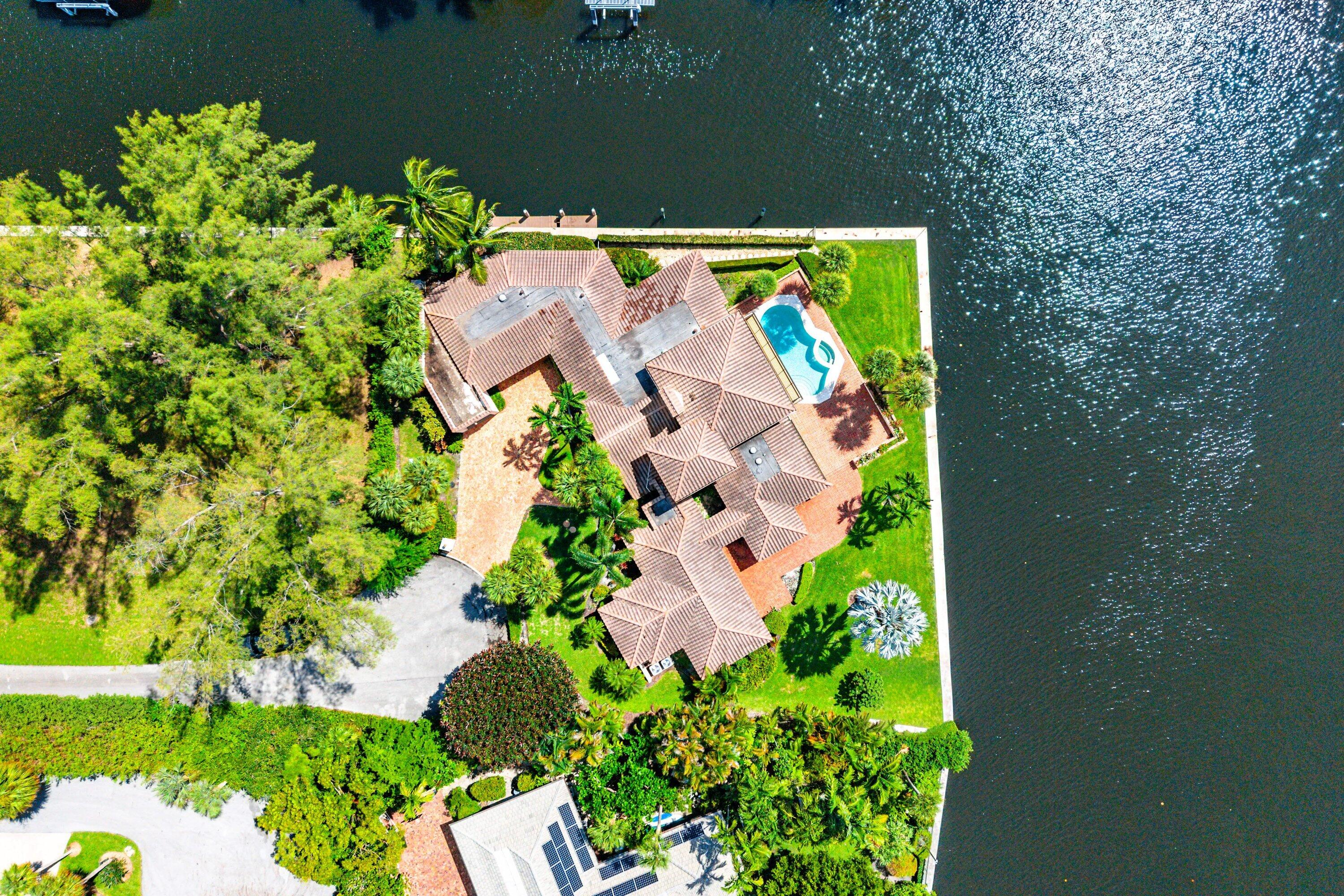 11 N Hidden Harbour, Gulf Stream FL 33483
