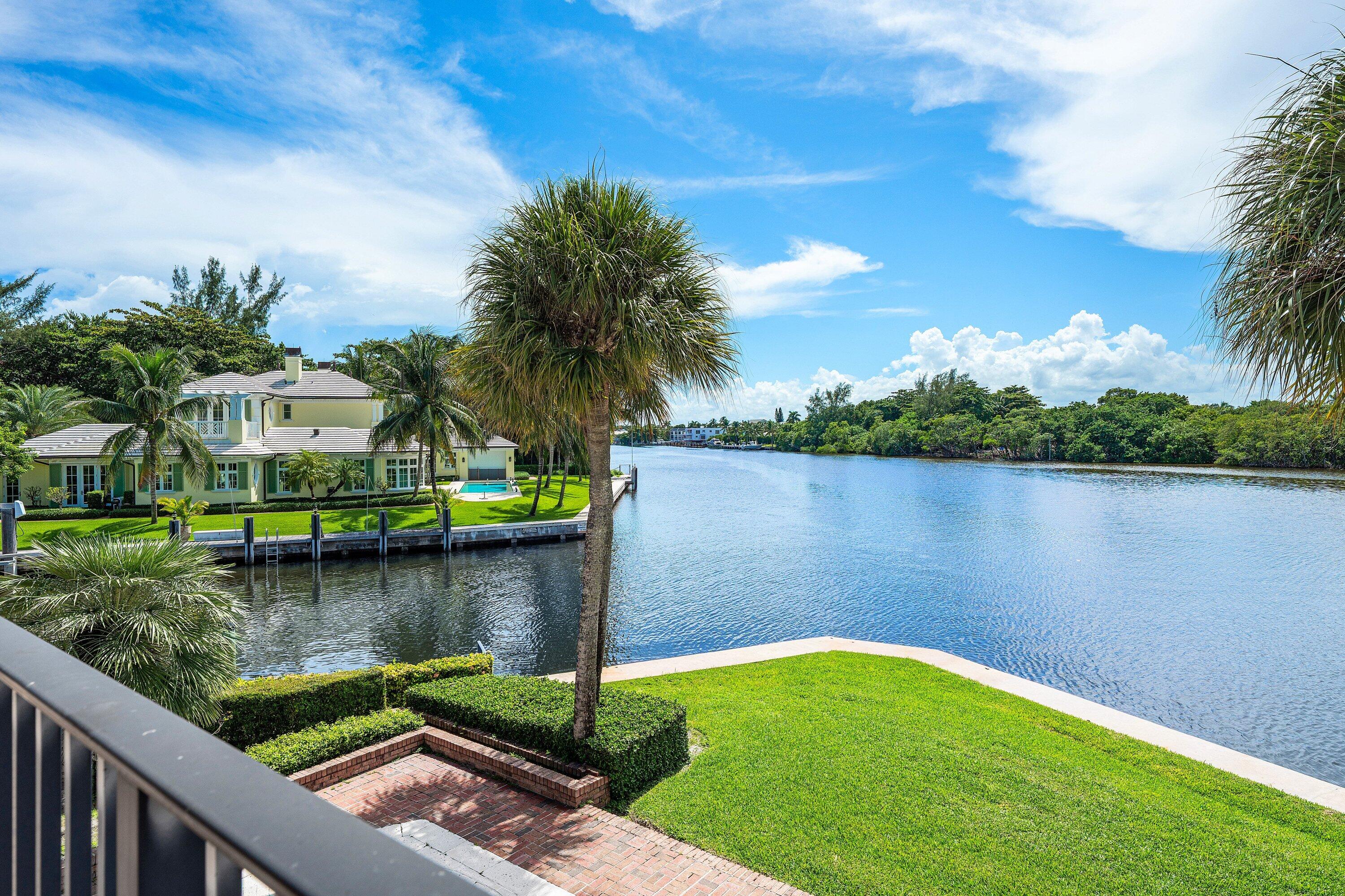 11 N Hidden Harbour, Gulf Stream FL 33483