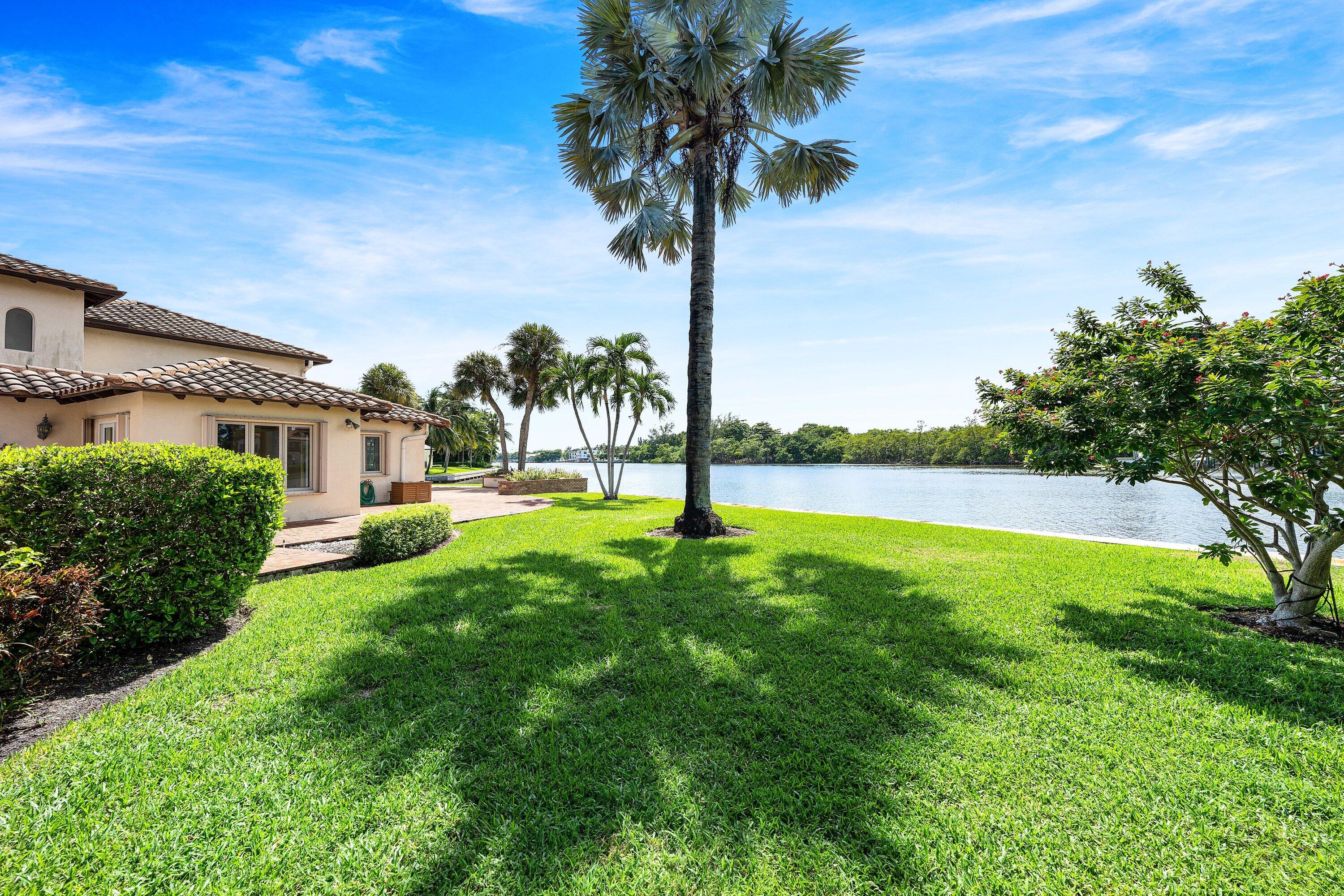 11 N Hidden Harbour, Gulf Stream FL 33483