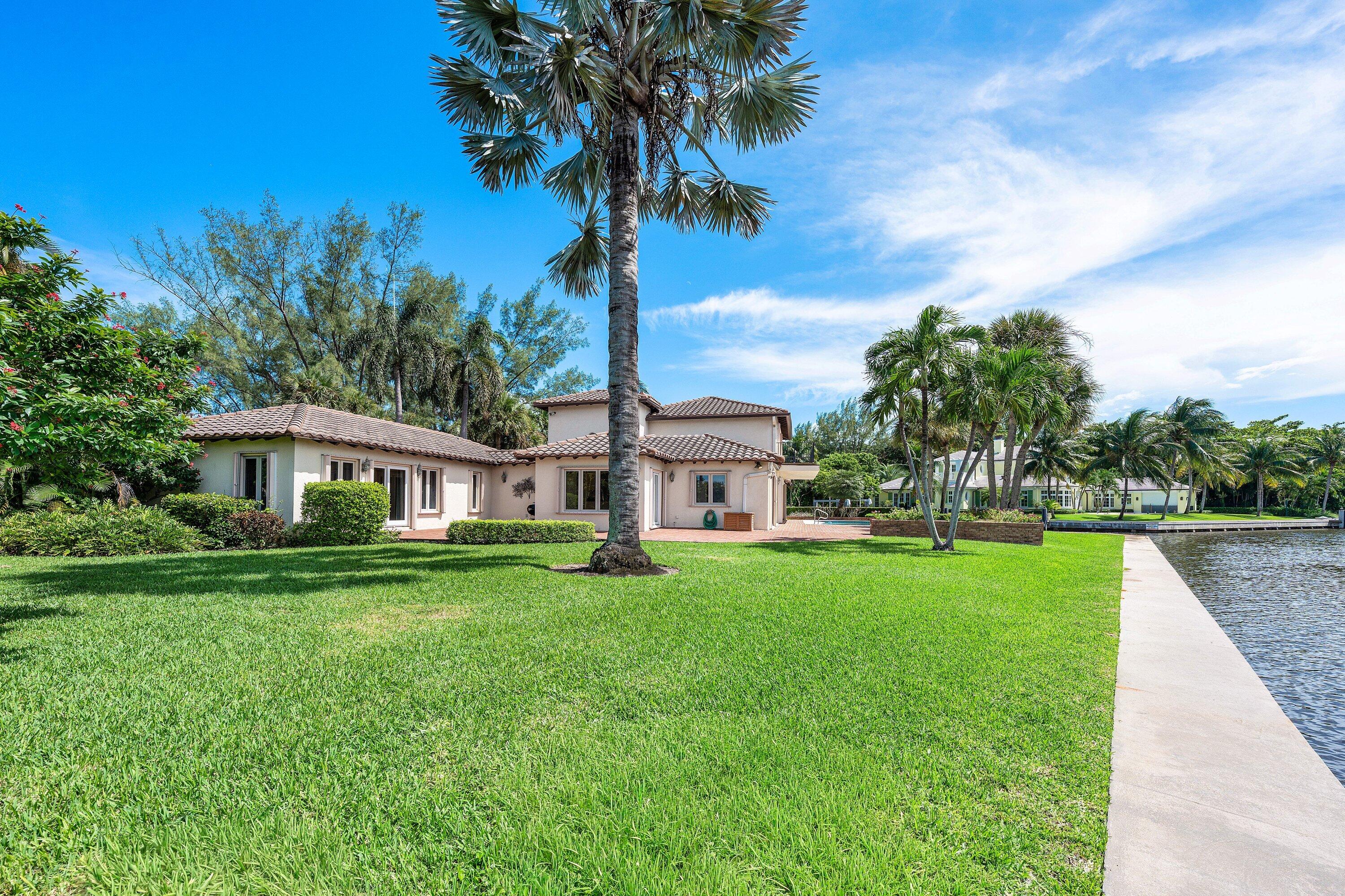 11 N Hidden Harbour, Gulf Stream FL 33483