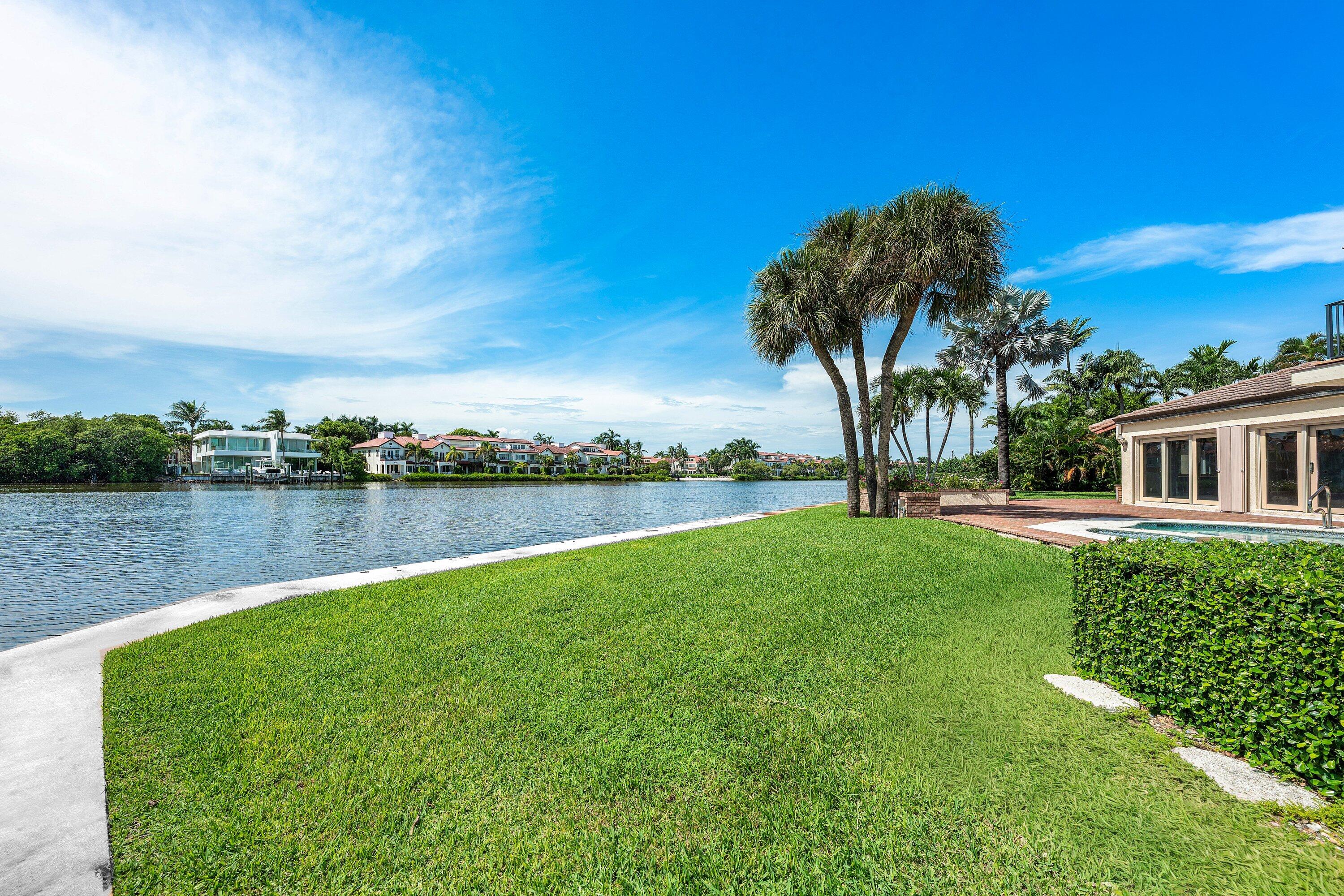 11 N Hidden Harbour, Gulf Stream FL 33483