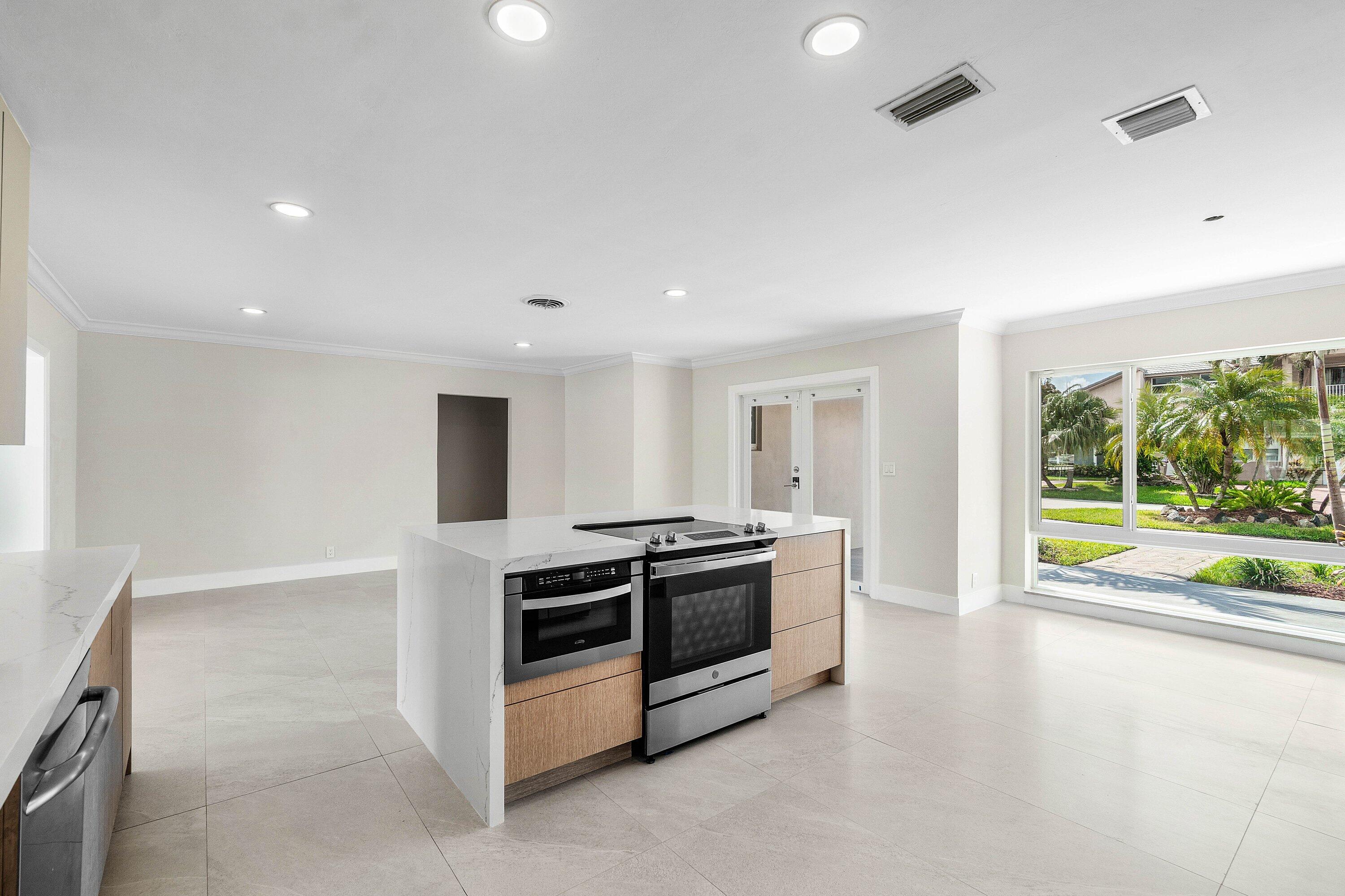 1525 SE 6TH, Deerfield Beach FL 33441