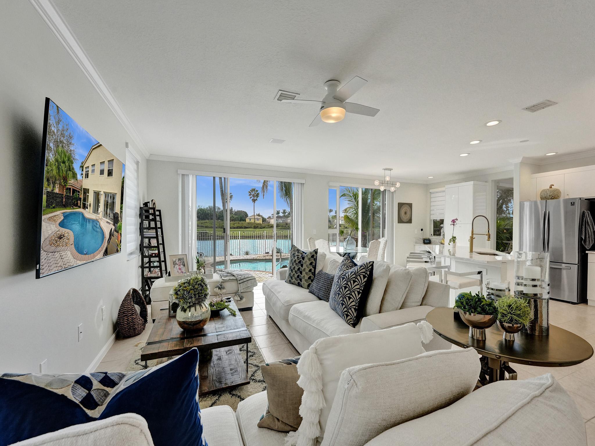2111 RESTON, Royal Palm Beach FL 33411