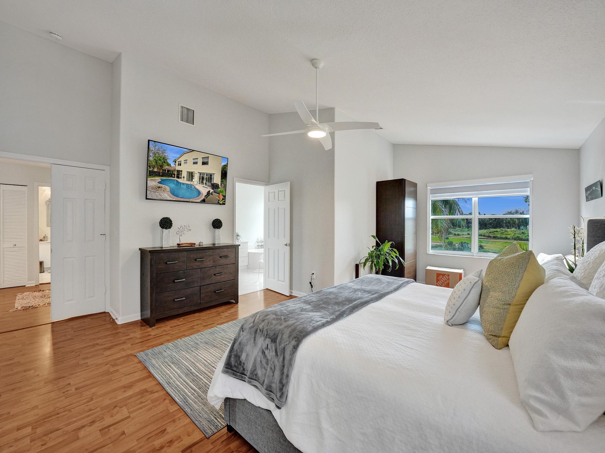 2111 RESTON, Royal Palm Beach FL 33411