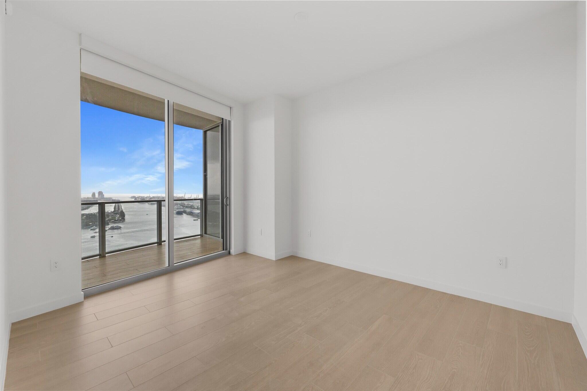 1400 Biscayne #4003, Miami FL 33132