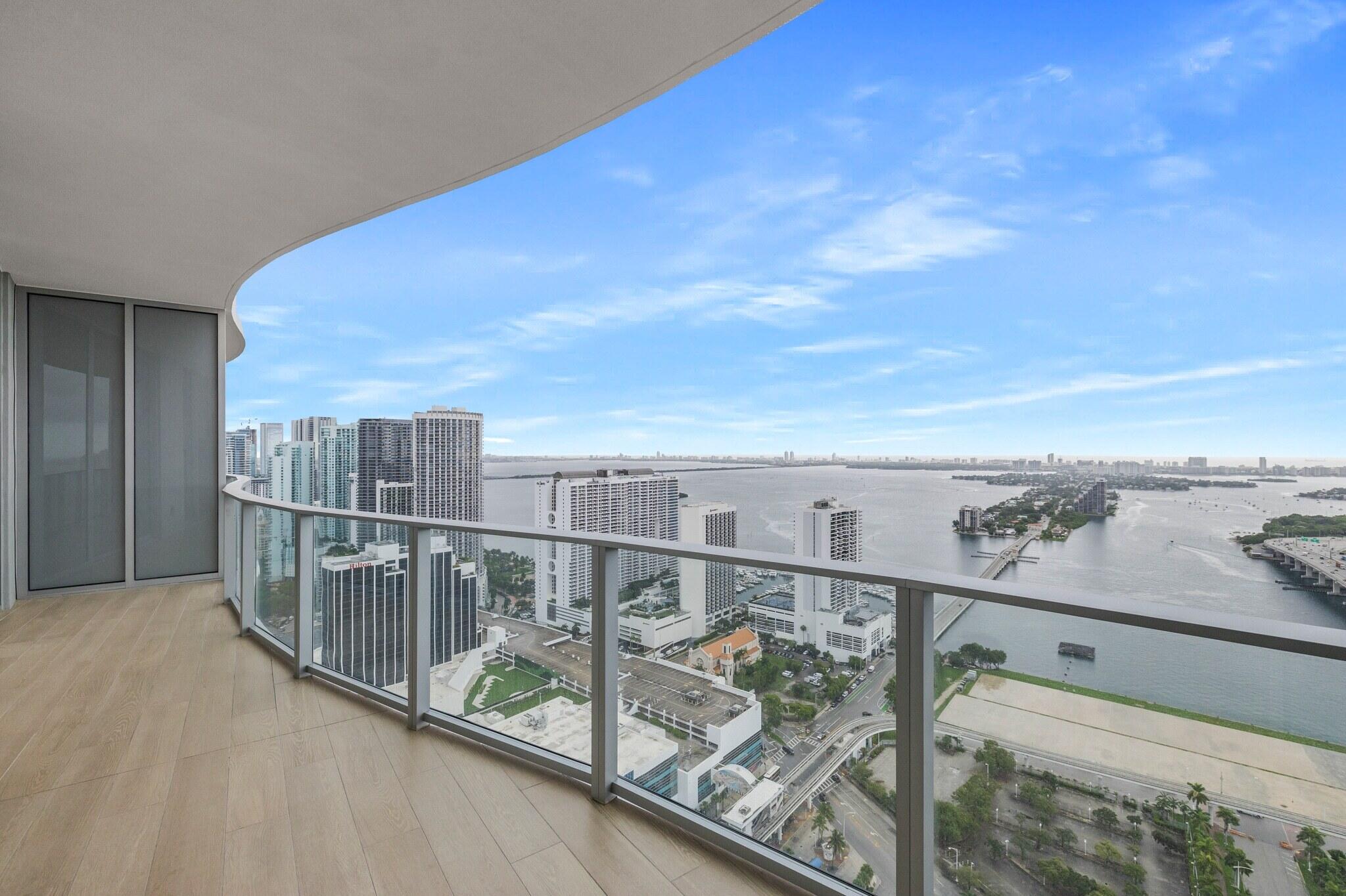 1400 Biscayne #4003, Miami FL 33132