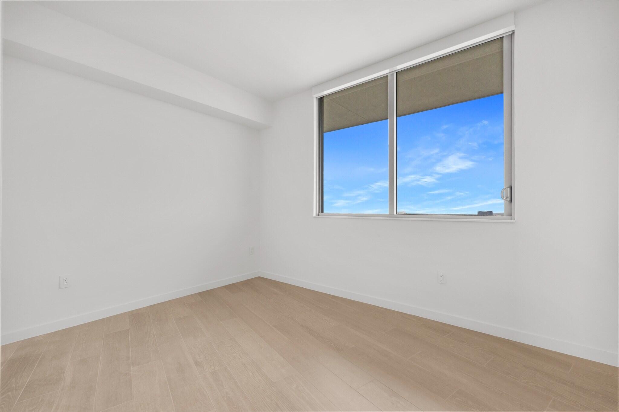 1400 Biscayne #4003, Miami FL 33132