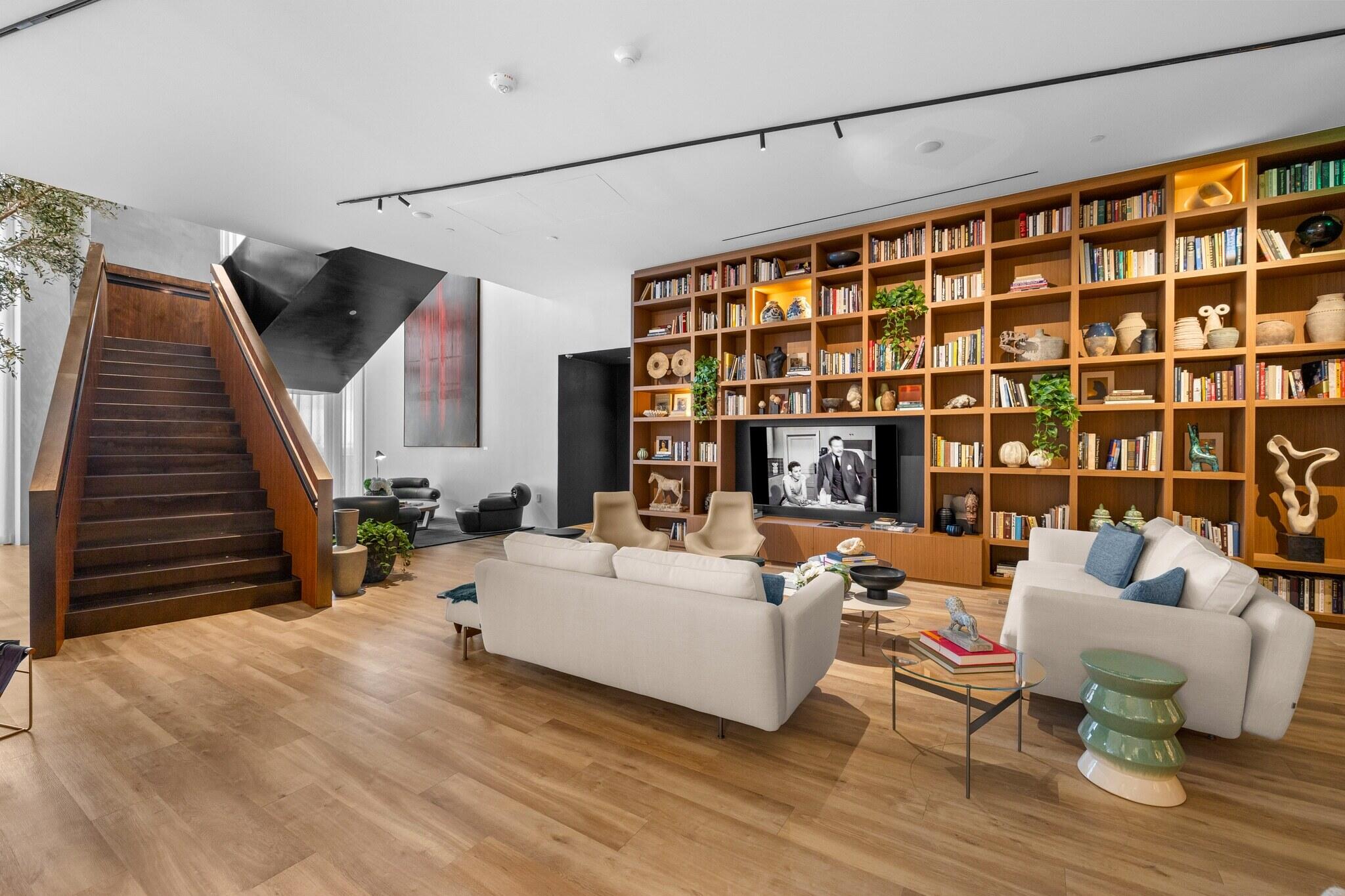 1400 Biscayne #4003, Miami FL 33132