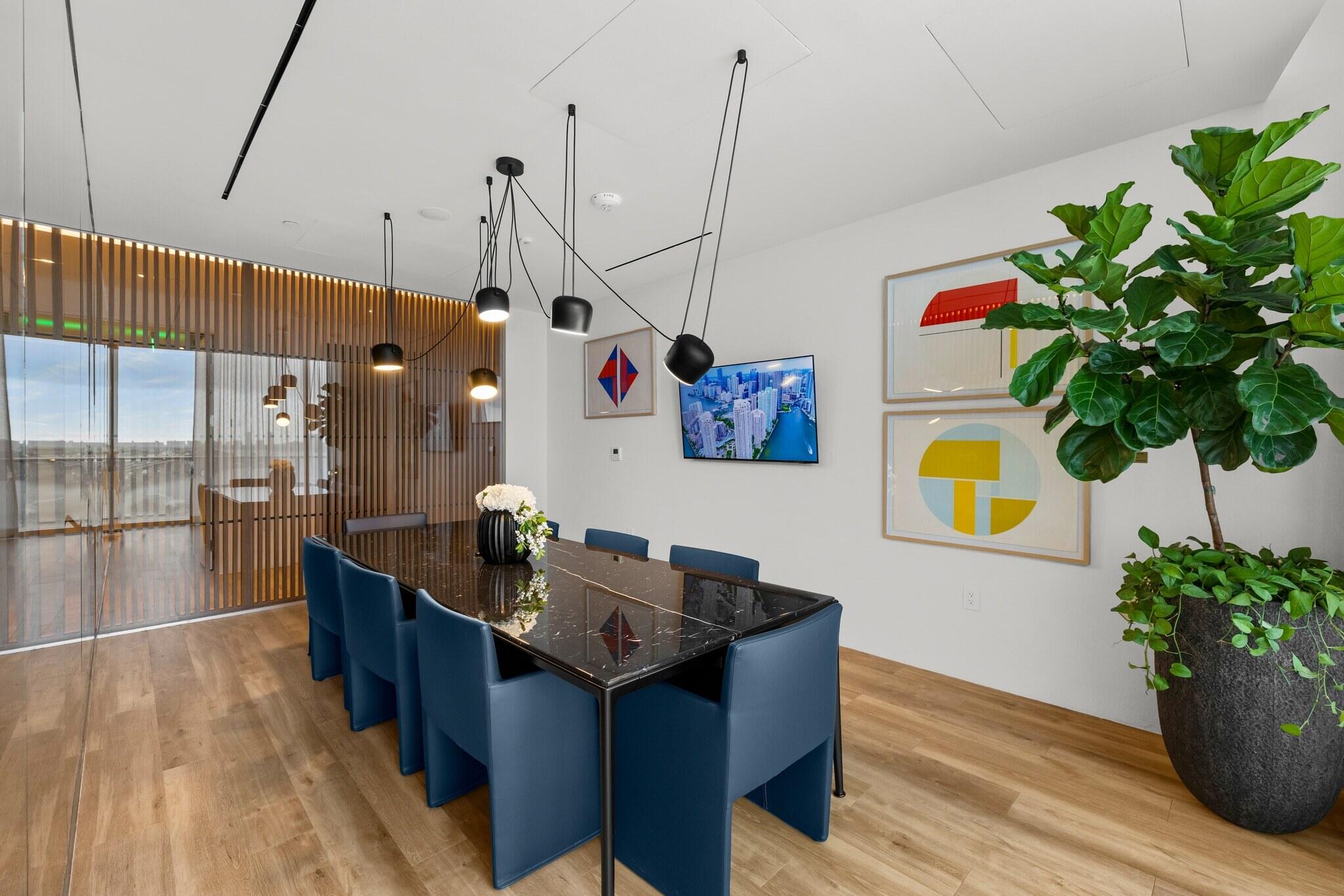 1400 Biscayne #2007, Miami FL 33132