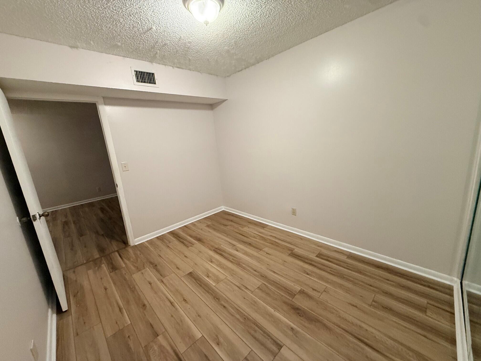 7406 Woodmont #106, Tamarac FL 33321