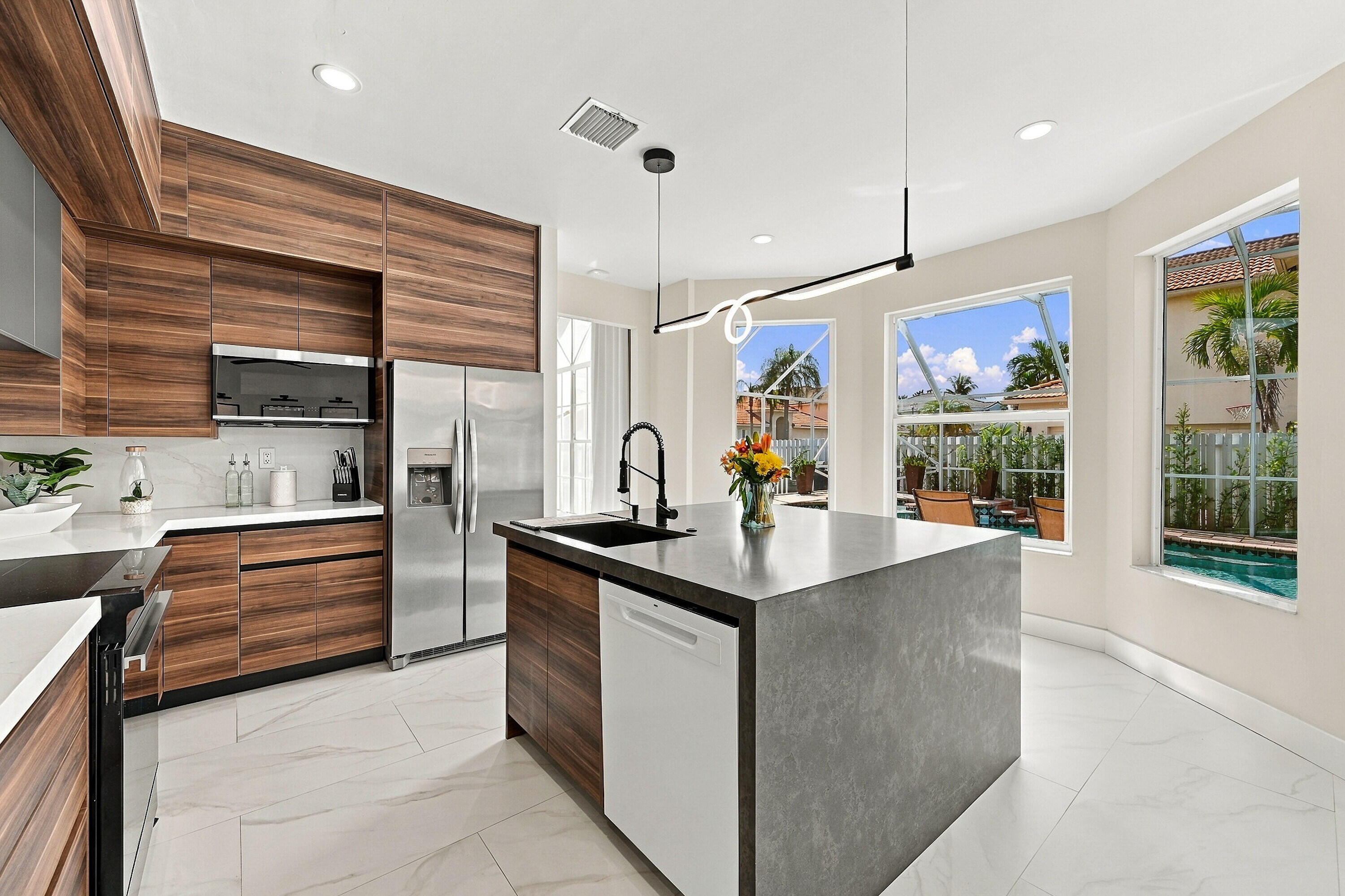 7550 NORMANDE, Margate FL 33063