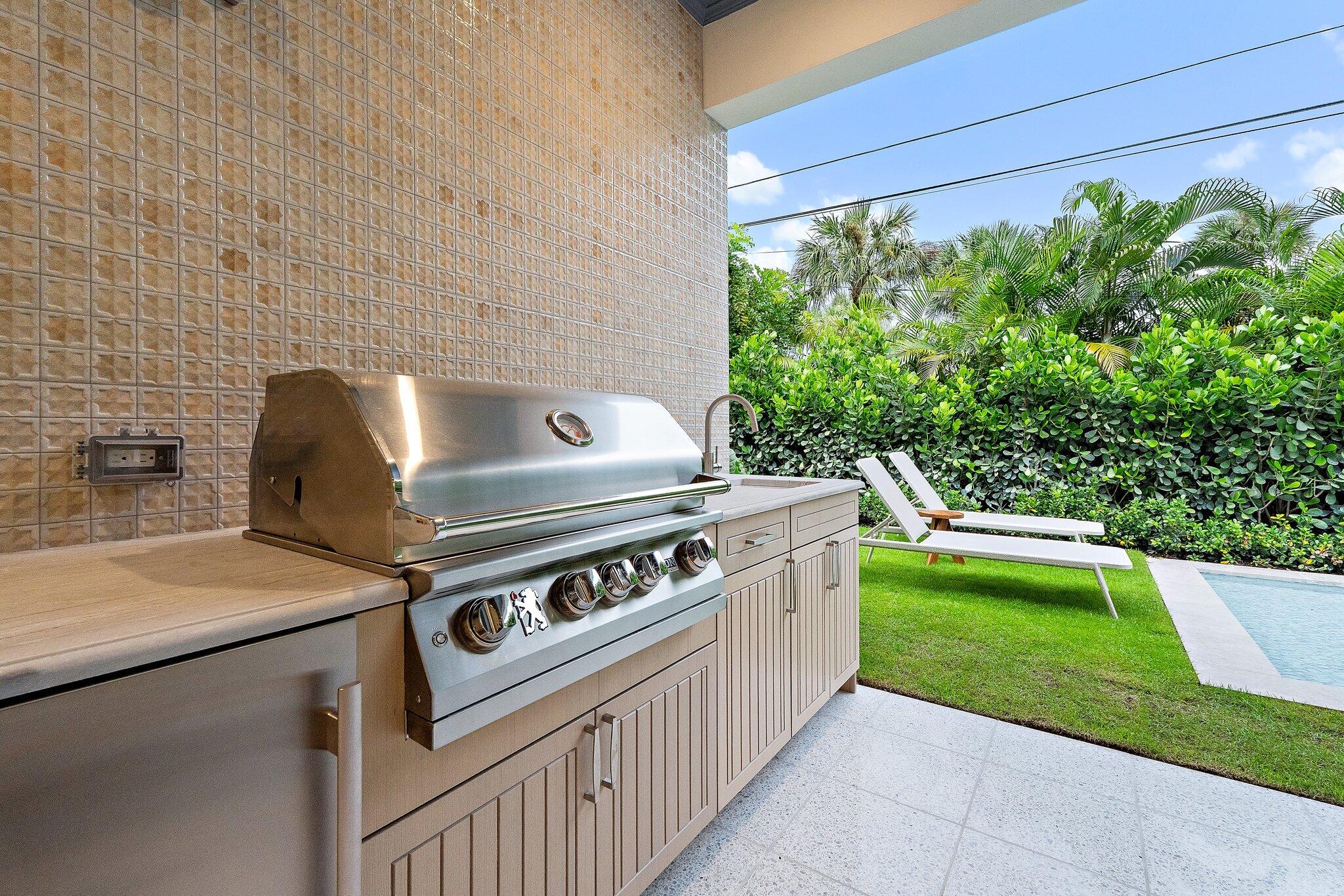 235 Forest Hill, West Palm Beach FL 33405