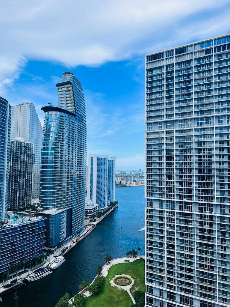 500 BRICKELL #3507, Miami FL 33131