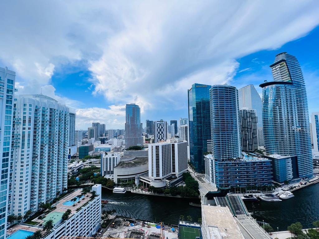500 BRICKELL #3507, Miami FL 33131