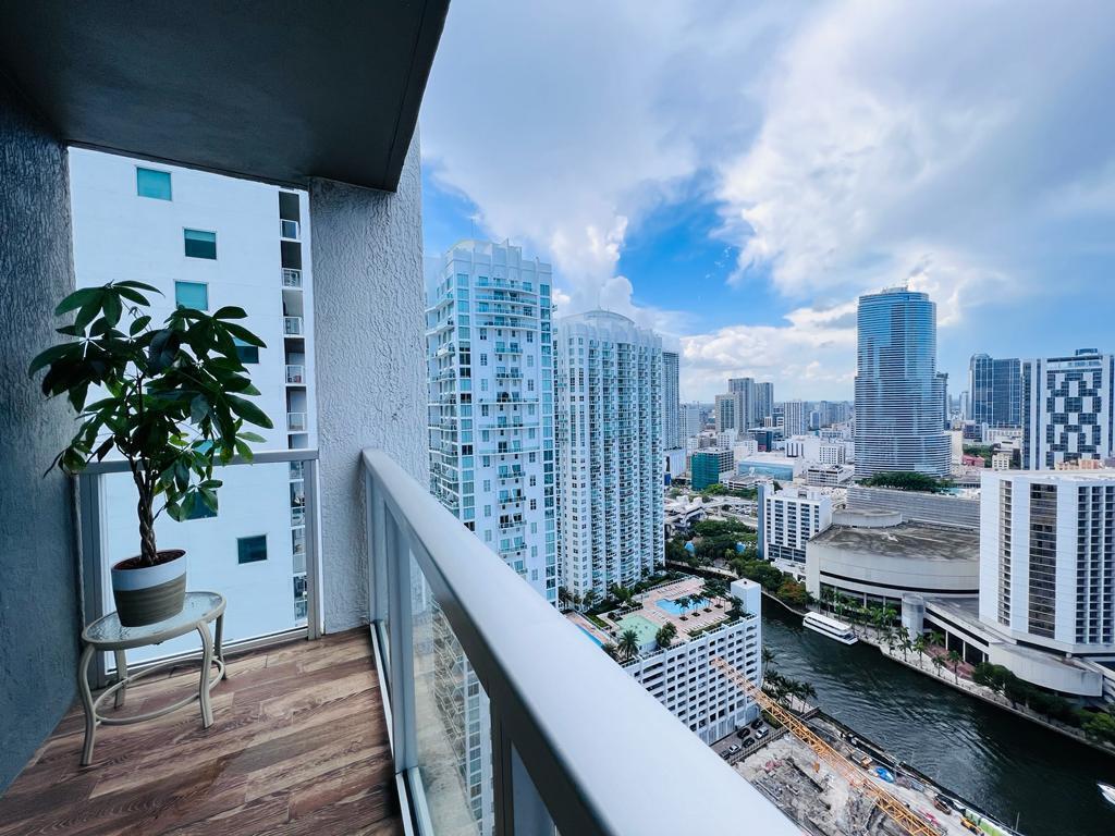 500 BRICKELL #3507, Miami FL 33131