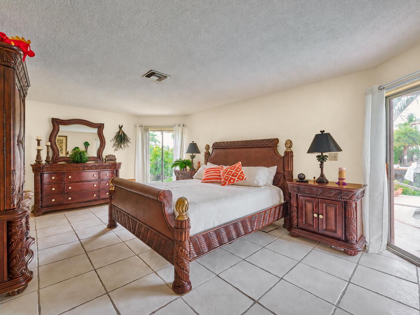 2810 NE 48th, Lighthouse Point FL 33064