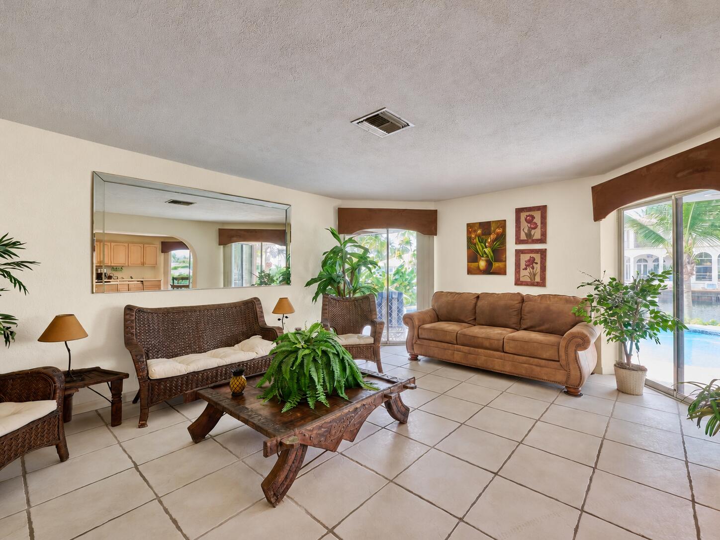 2810 NE 48th, Lighthouse Point FL 33064