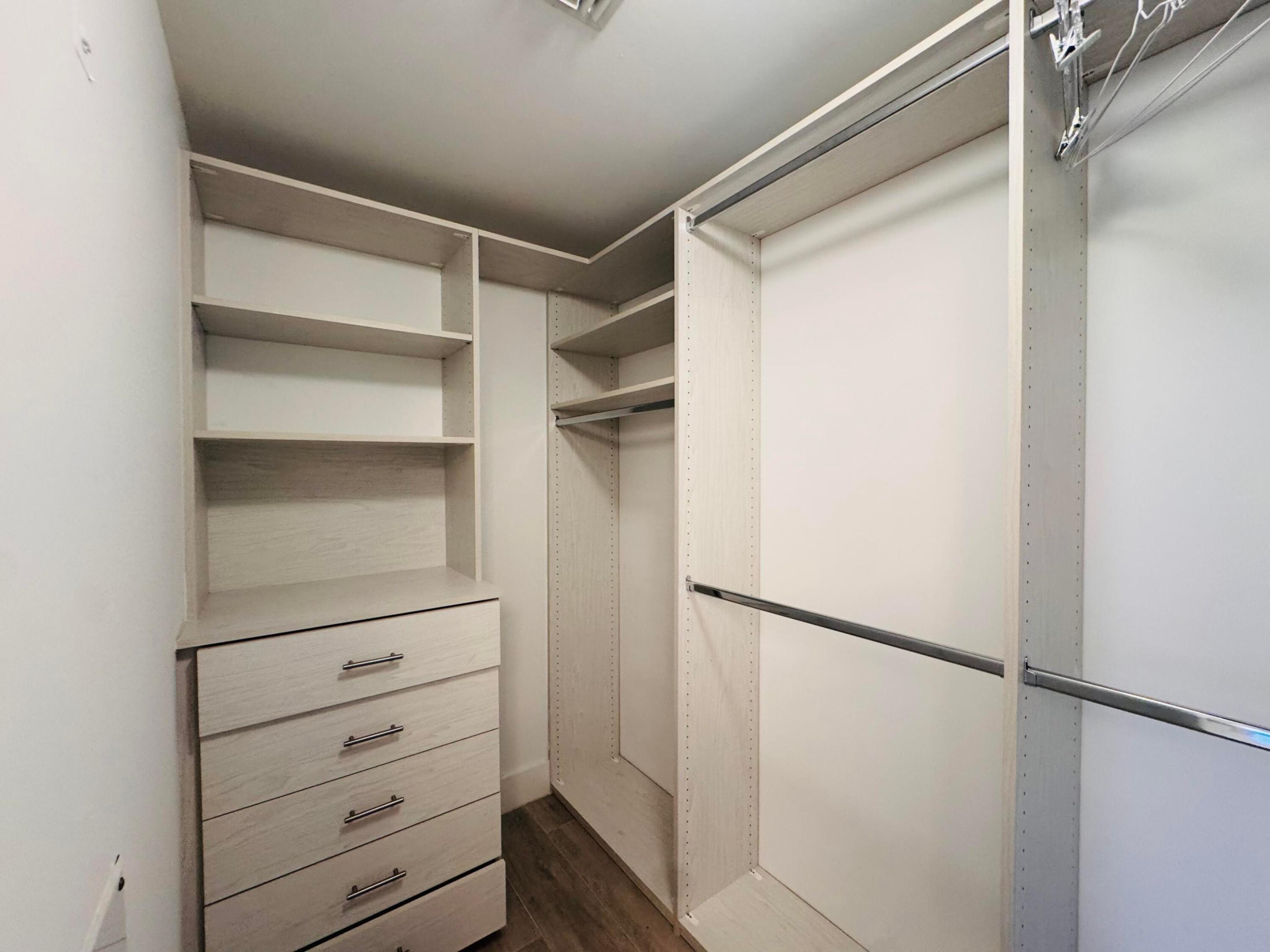 16385 BISCAYNE #1204, North Miami Beach FL 33160