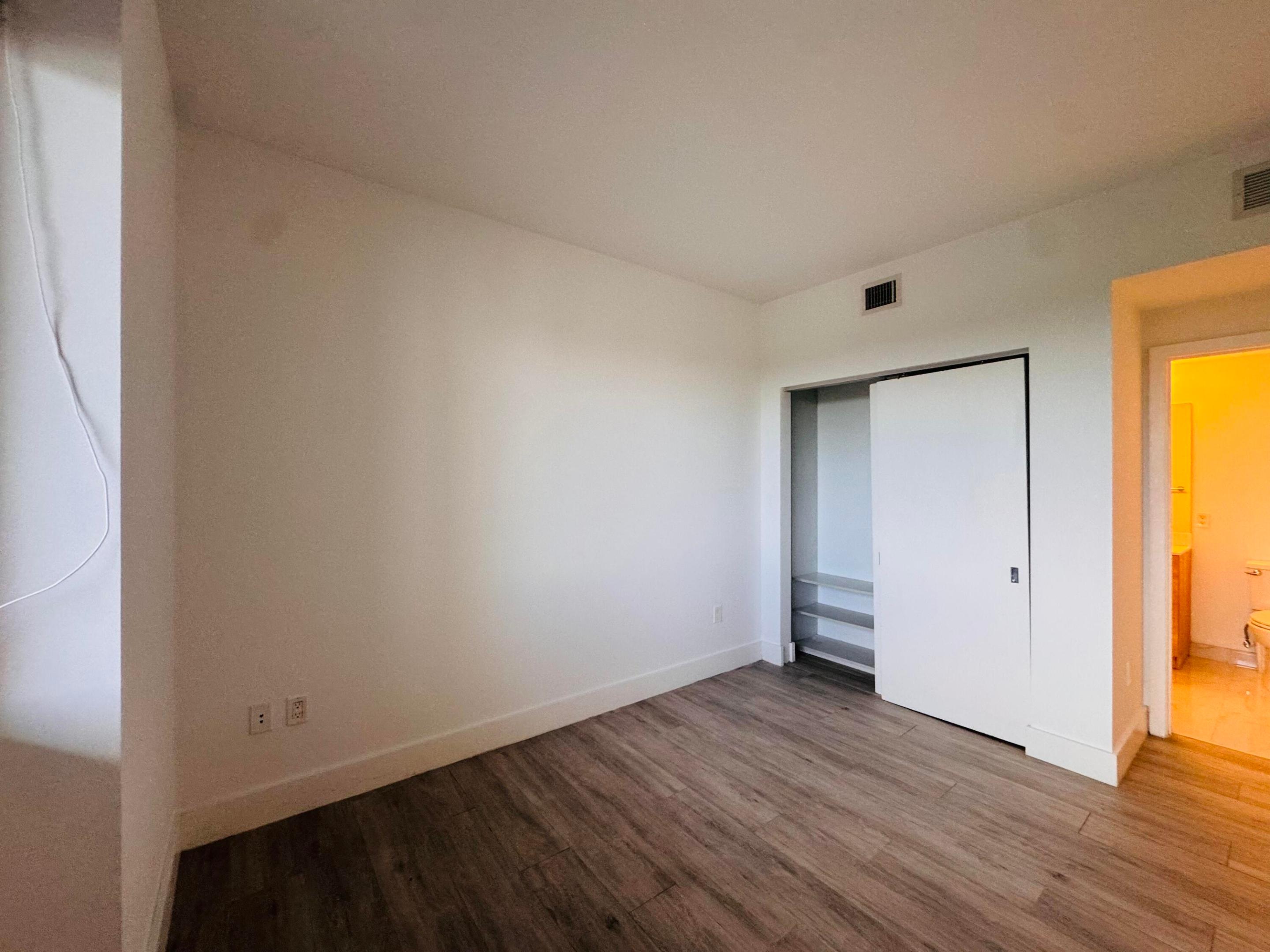 16385 BISCAYNE #1204, North Miami Beach FL 33160