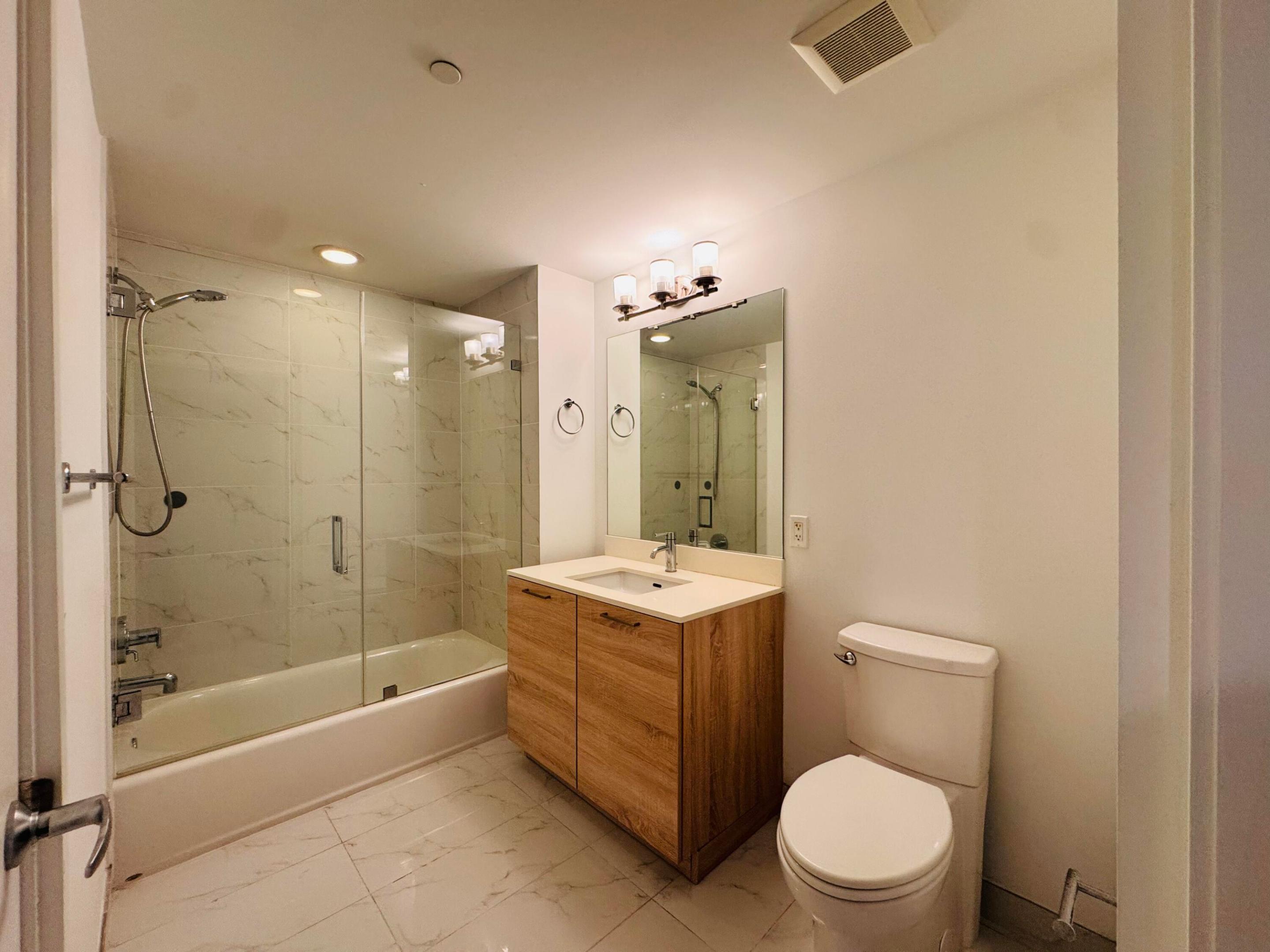 16385 BISCAYNE #1204, North Miami Beach FL 33160