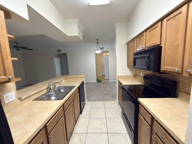 8201 Myrtlewood #201, Palm Beach Gardens FL 33418