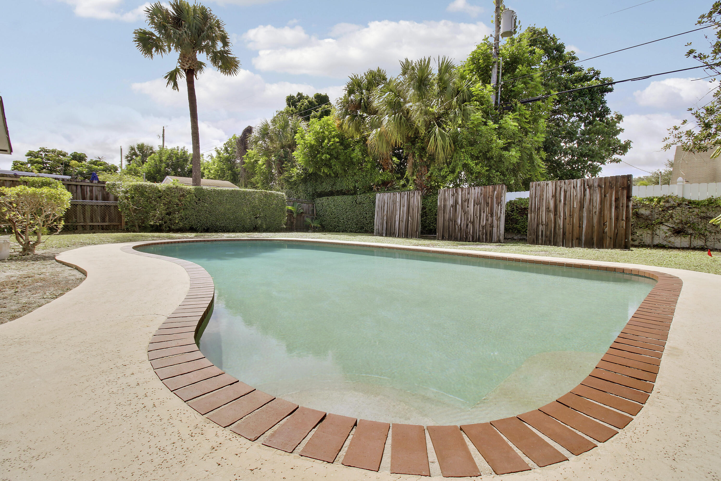 313 BALSAM, Palm Beach Gardens FL 33410